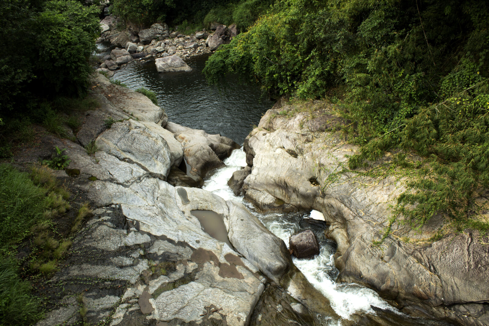 Canon EOS 600D (Rebel EOS T3i / EOS Kiss X5) sample photo. Landscape, nature, waterfall photography