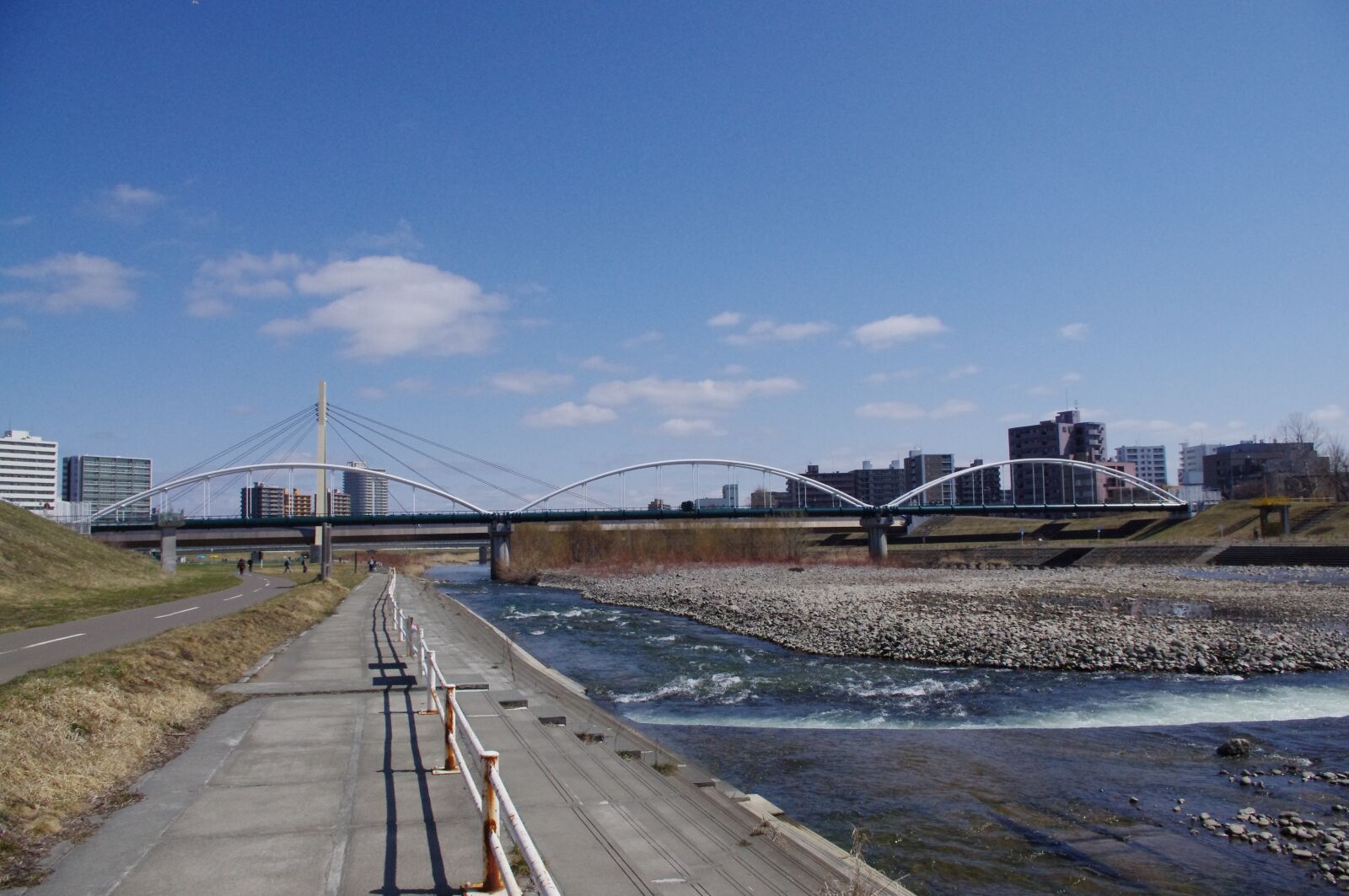 Pentax K-r sample photo. River, bridge, city photography
