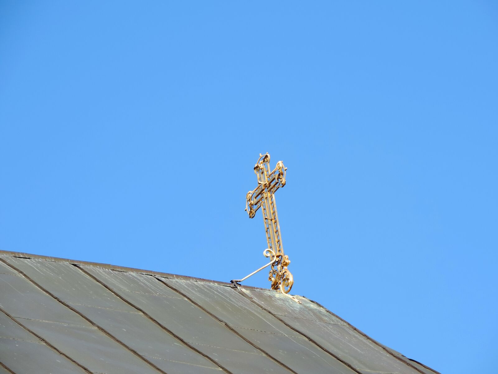 Nikon Coolpix P520 sample photo. Byzantine, cross, gold, orthodox photography