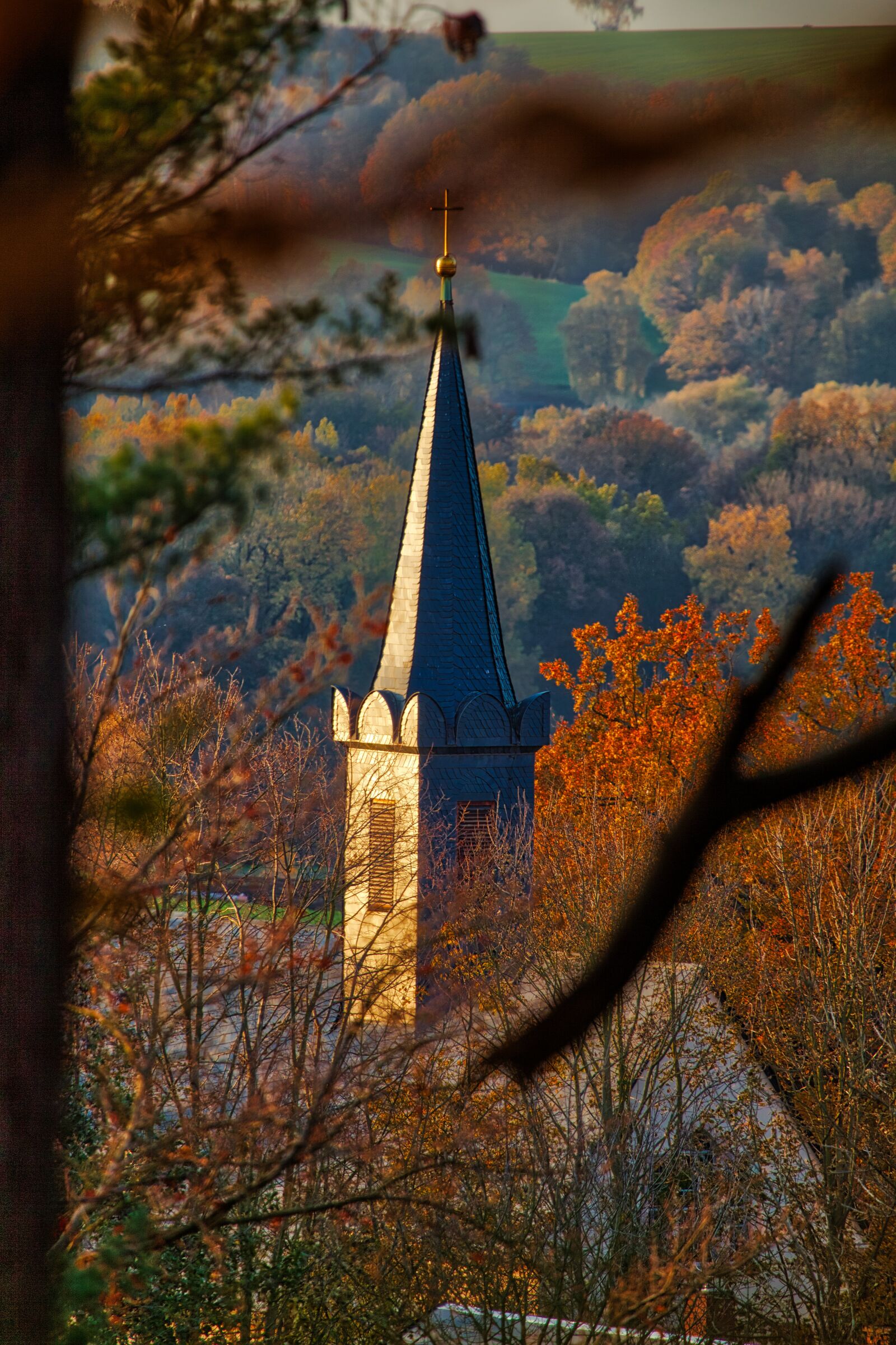 Canon EF 100-400mm F4.5-5.6L IS USM sample photo. Church, architecture, sunset photography