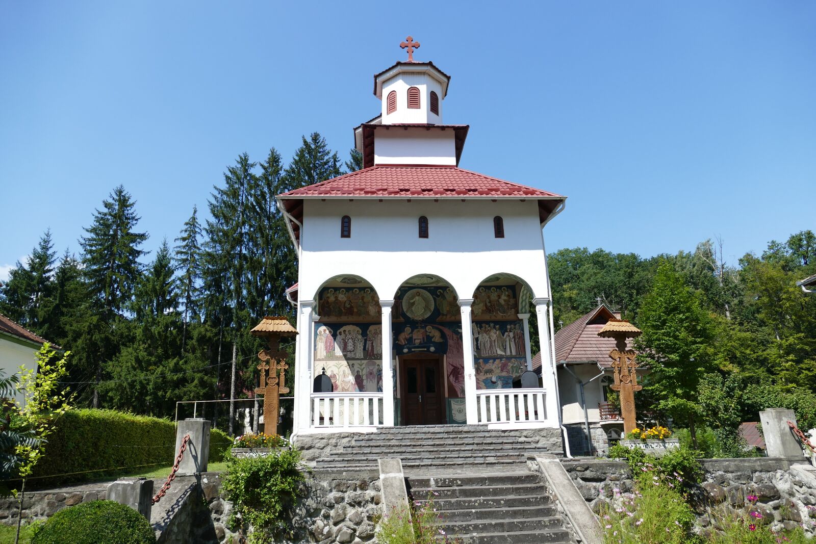 Panasonic Lumix DMC-FZ1000 sample photo. Romania, carpathian mountains, transylvania photography
