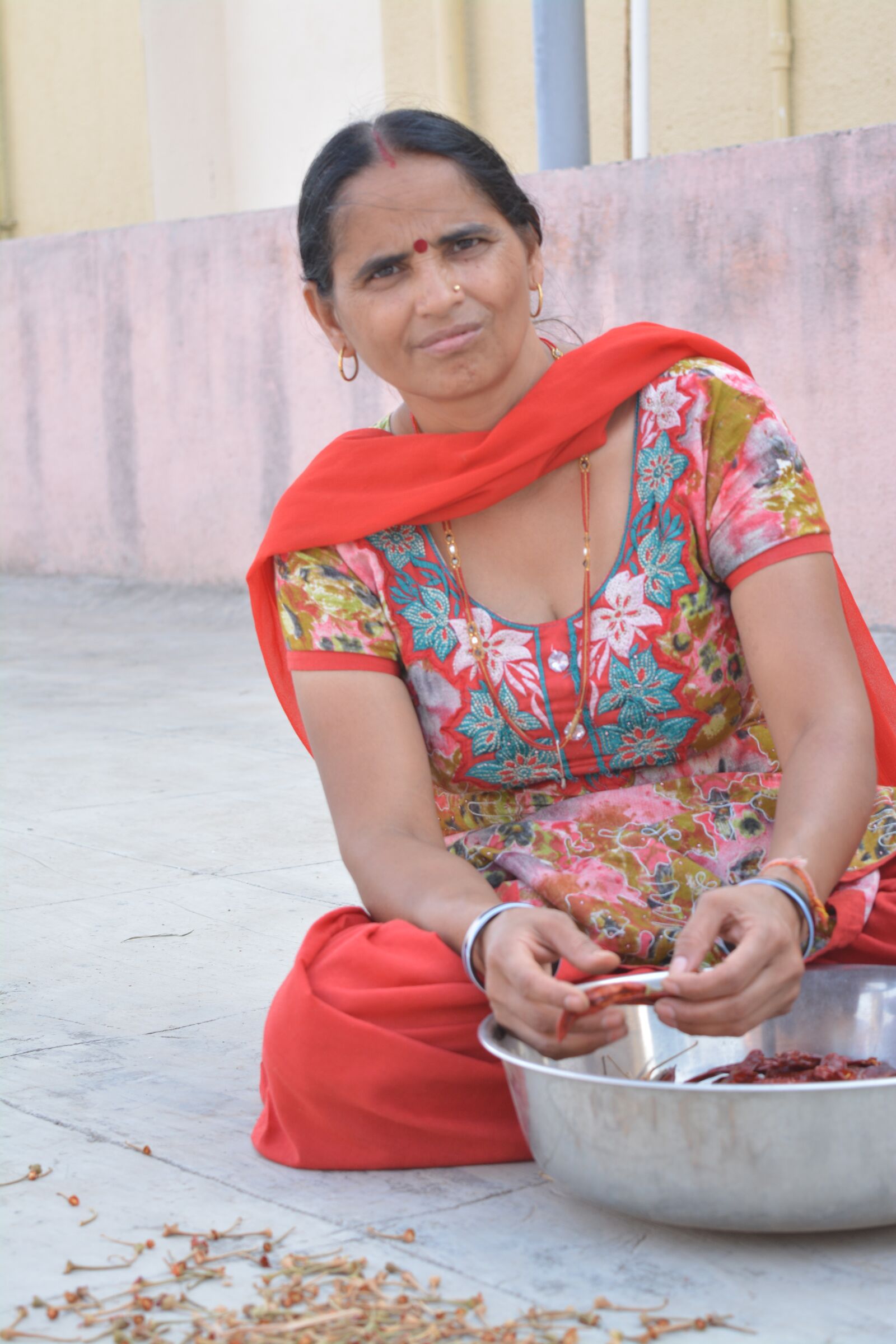 Nikon D5200 sample photo. Woman, young, mom photography