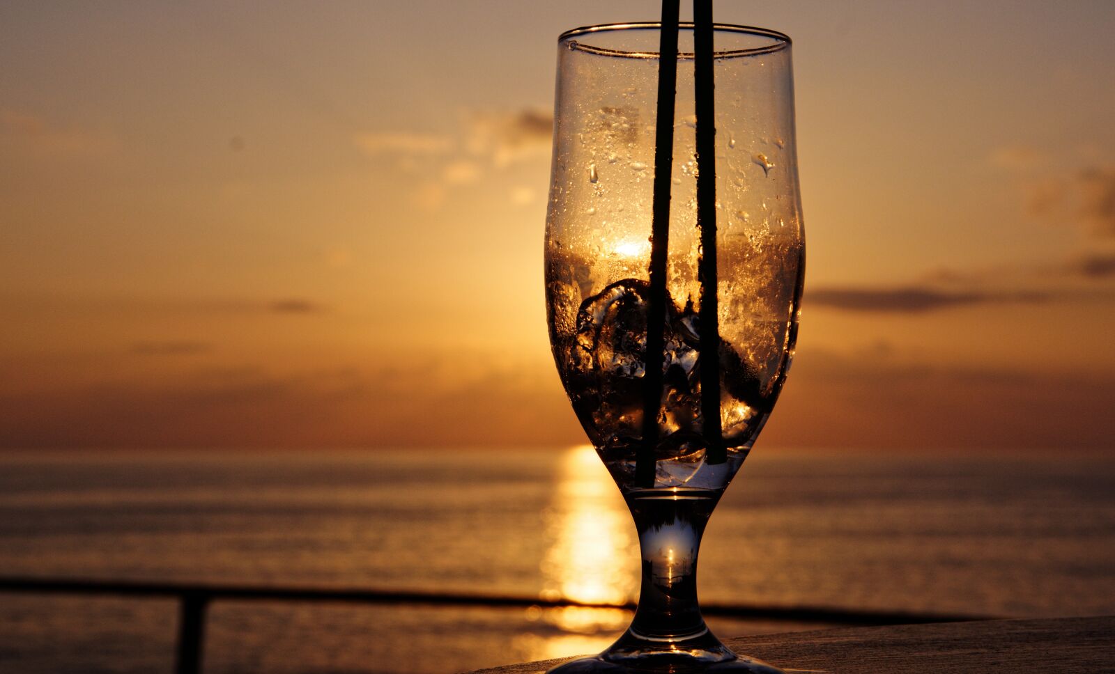 Pentax K-3 sample photo. Drink, sunset, sea photography