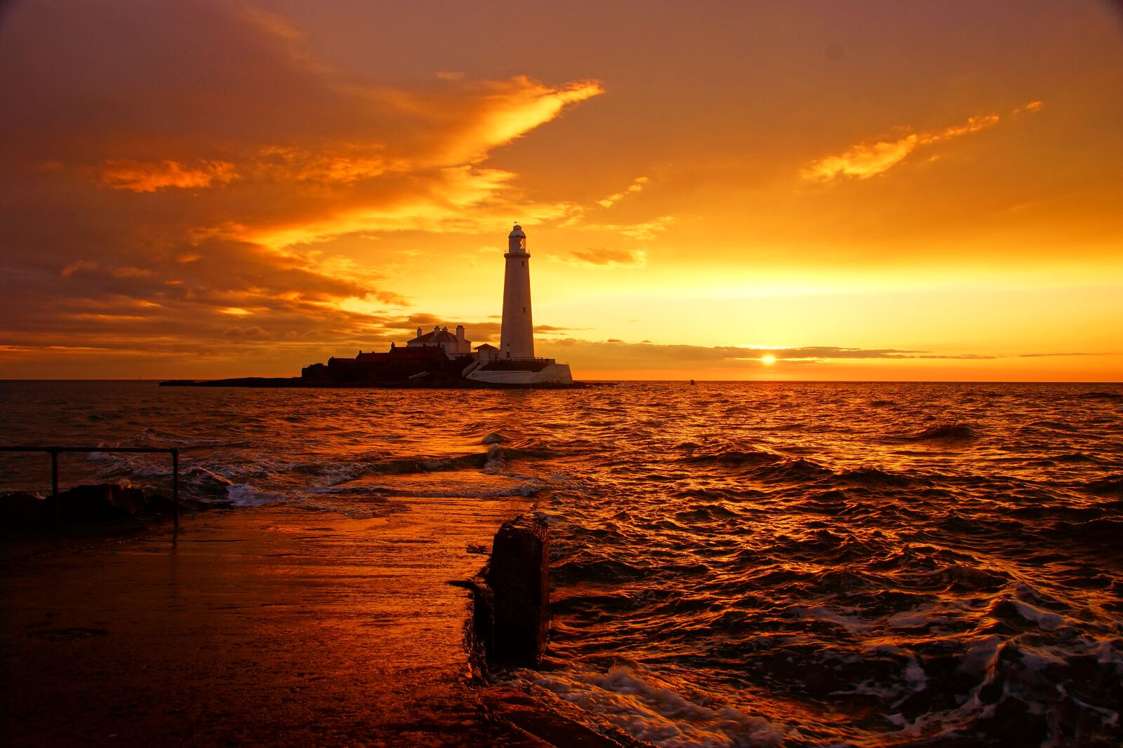 Sony SLT-A77 sample photo. Lighthouse, st marys lighthouse photography