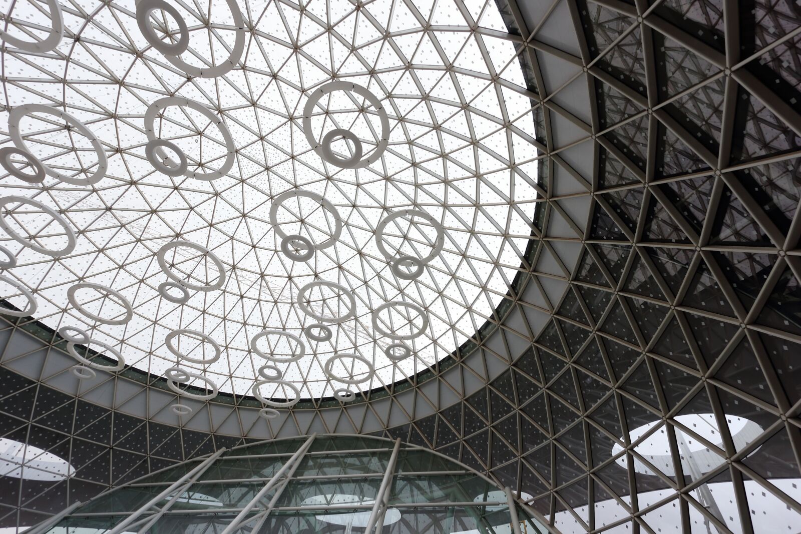 Canon EOS 550D (EOS Rebel T2i / EOS Kiss X4) sample photo. Morocco, marrakech, airport photography