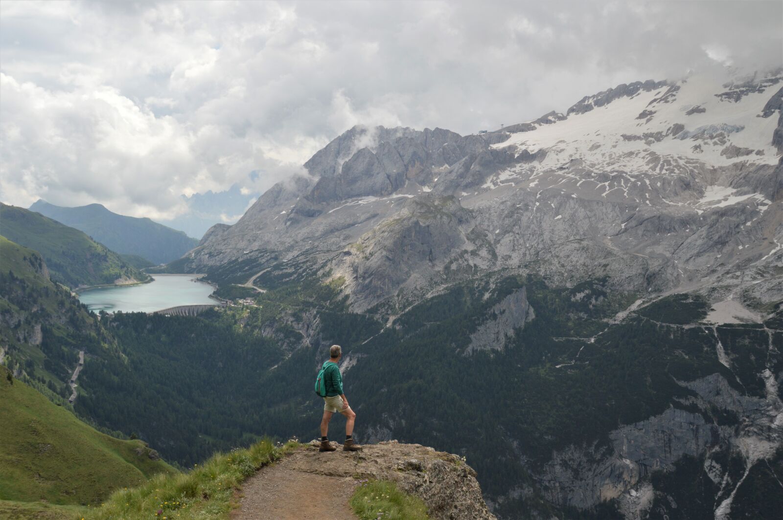 Nikon D3200 sample photo. Mountains, hiking, trekking photography