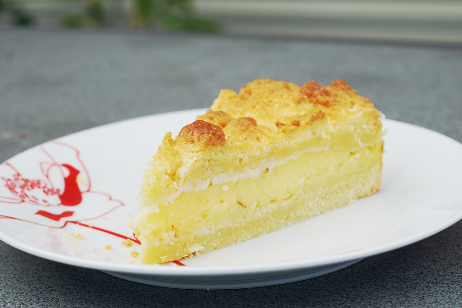 Sony a6000 sample photo. Streusel cake, pudding, cake photography