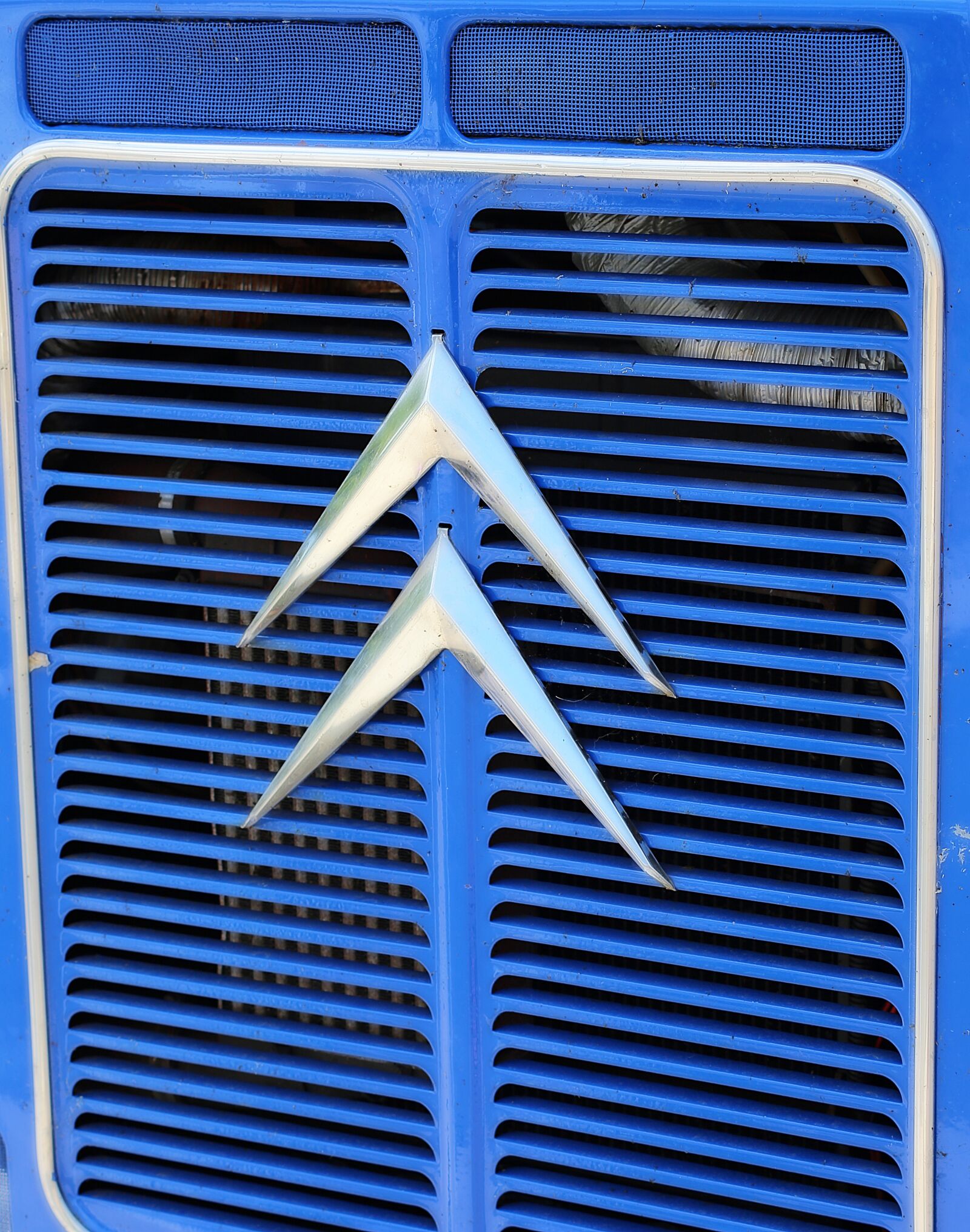 Canon EOS 5D Mark III sample photo. Citroën, truck, blue photography