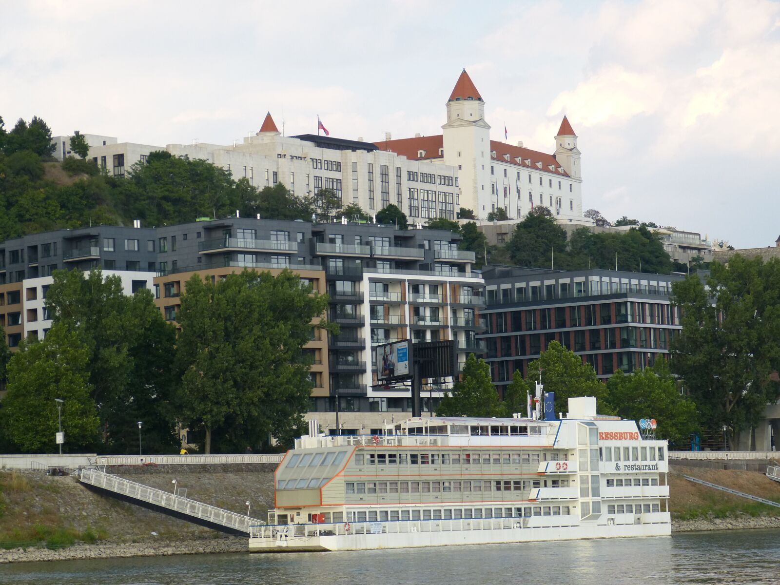 Panasonic Lumix DMC-FZ150 sample photo. Bratislava, slovakia, city photography