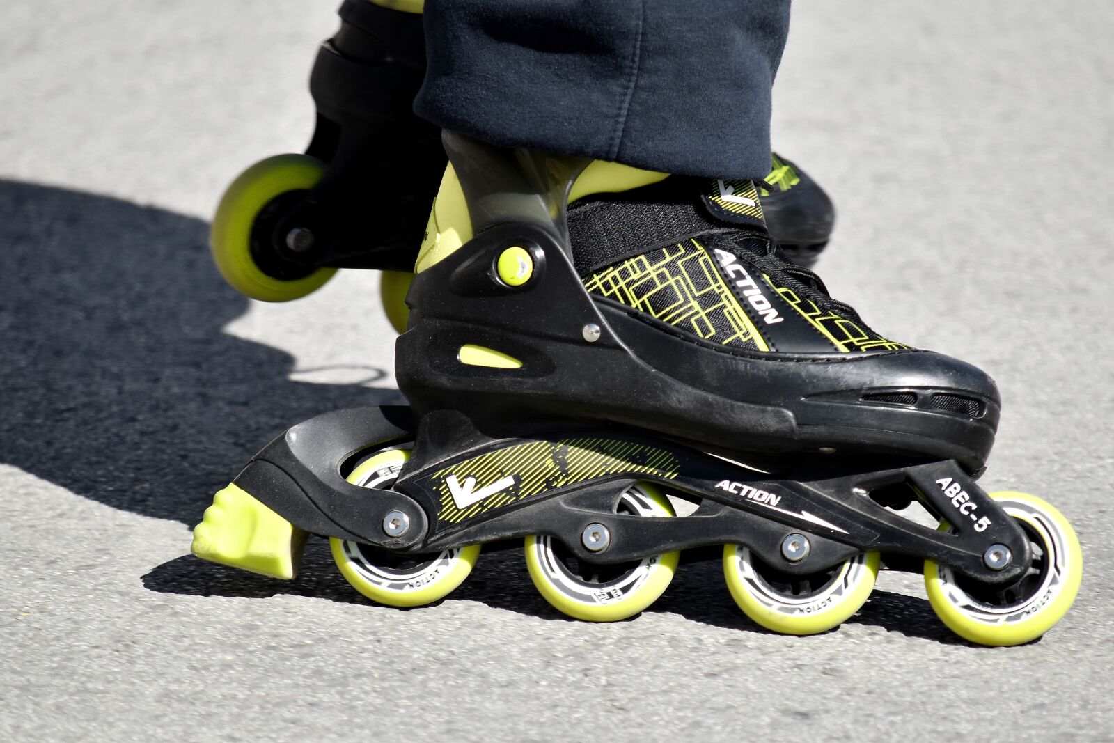 Nikon D5500 sample photo. Roller, shoes, pair, footwear photography