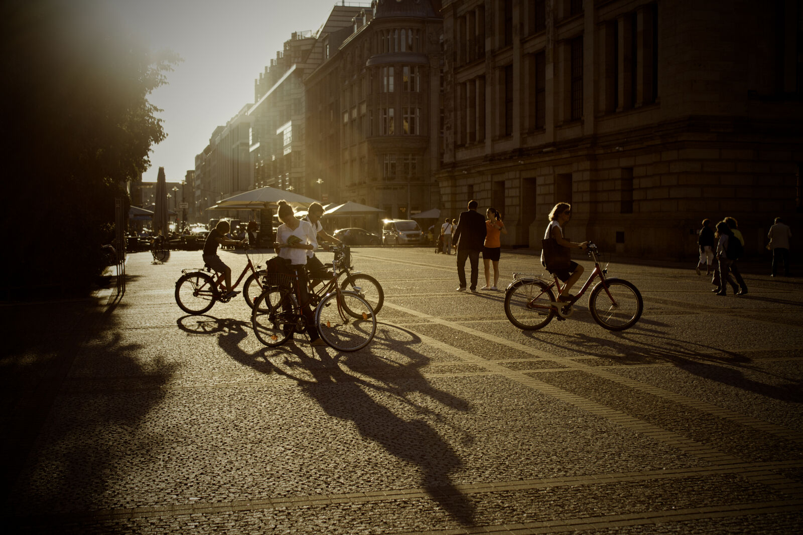 Canon EOS 650D (EOS Rebel T4i / EOS Kiss X6i) sample photo. Activity, bicycles, bicyclist, bikes photography