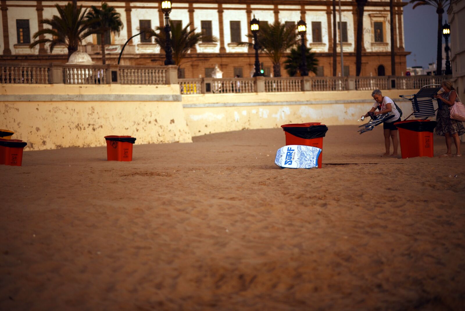 Nikon D750 sample photo. Beach, sunset, container photography