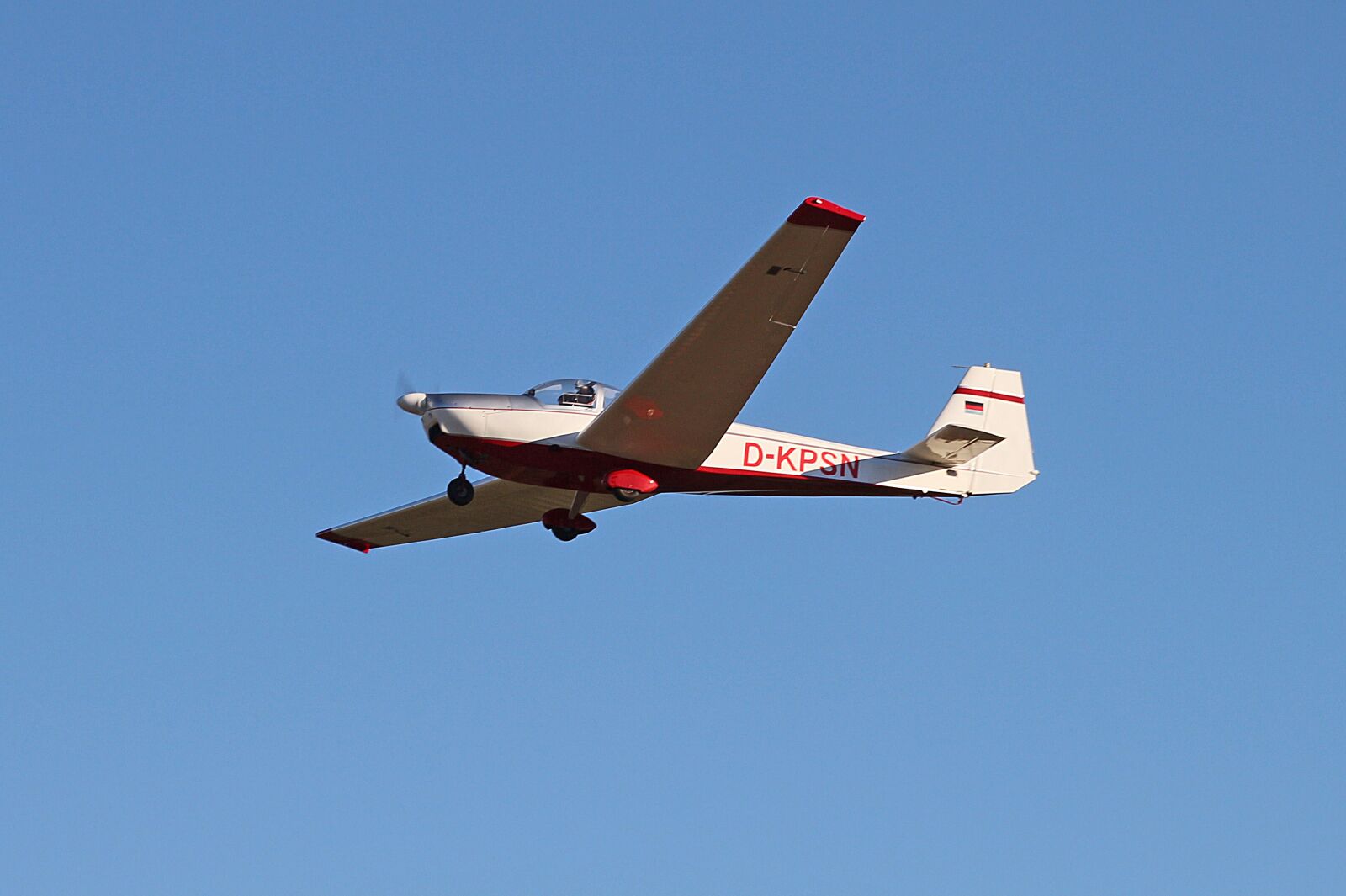 Canon EOS 700D (EOS Rebel T5i / EOS Kiss X7i) sample photo. Aircraft, motorsegler, air sports photography