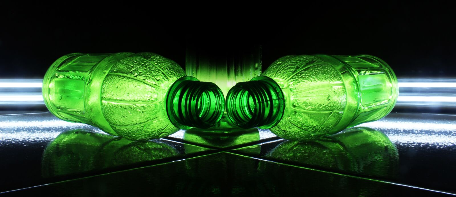 Canon EOS 600D (Rebel EOS T3i / EOS Kiss X5) sample photo. Bottle, lightpainting, green photography