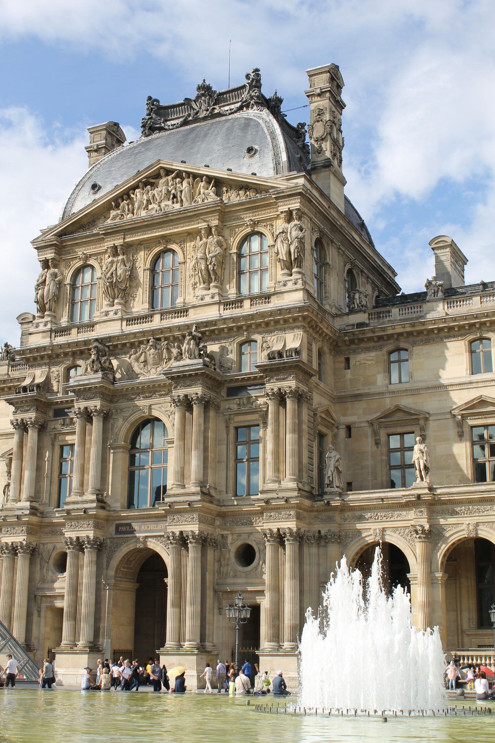 Canon EOS 1100D (EOS Rebel T3 / EOS Kiss X50) sample photo. Museum, louvre, louvre museum photography