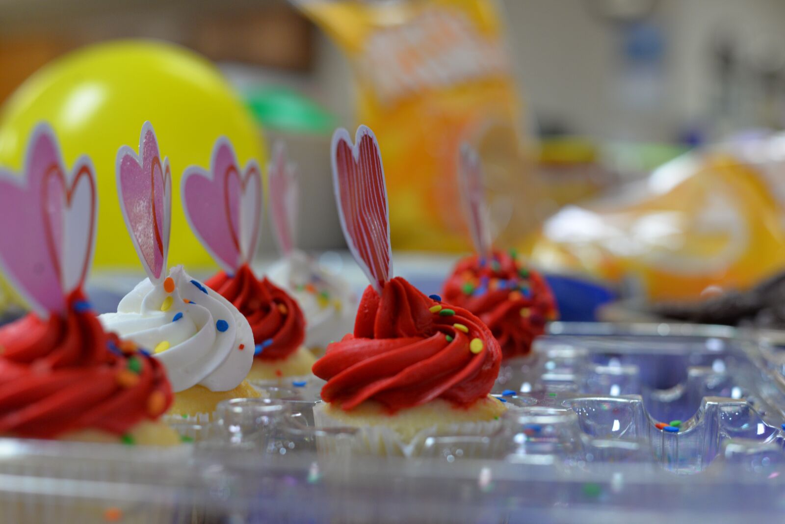 Nikon D610 sample photo. Cookies, colors, cake photography