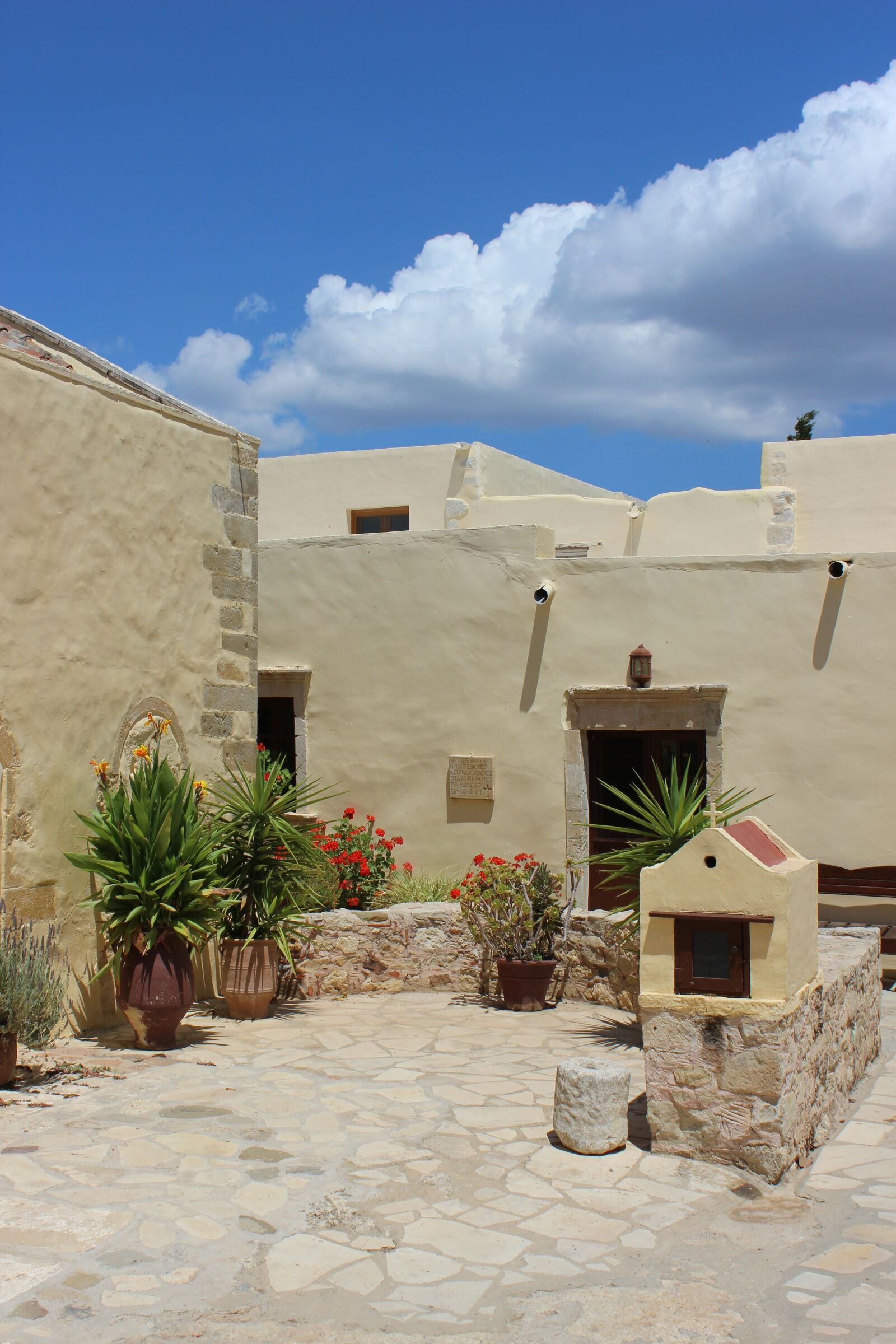 Canon EOS 600D (Rebel EOS T3i / EOS Kiss X5) sample photo. Greece, crete, monastery moni photography