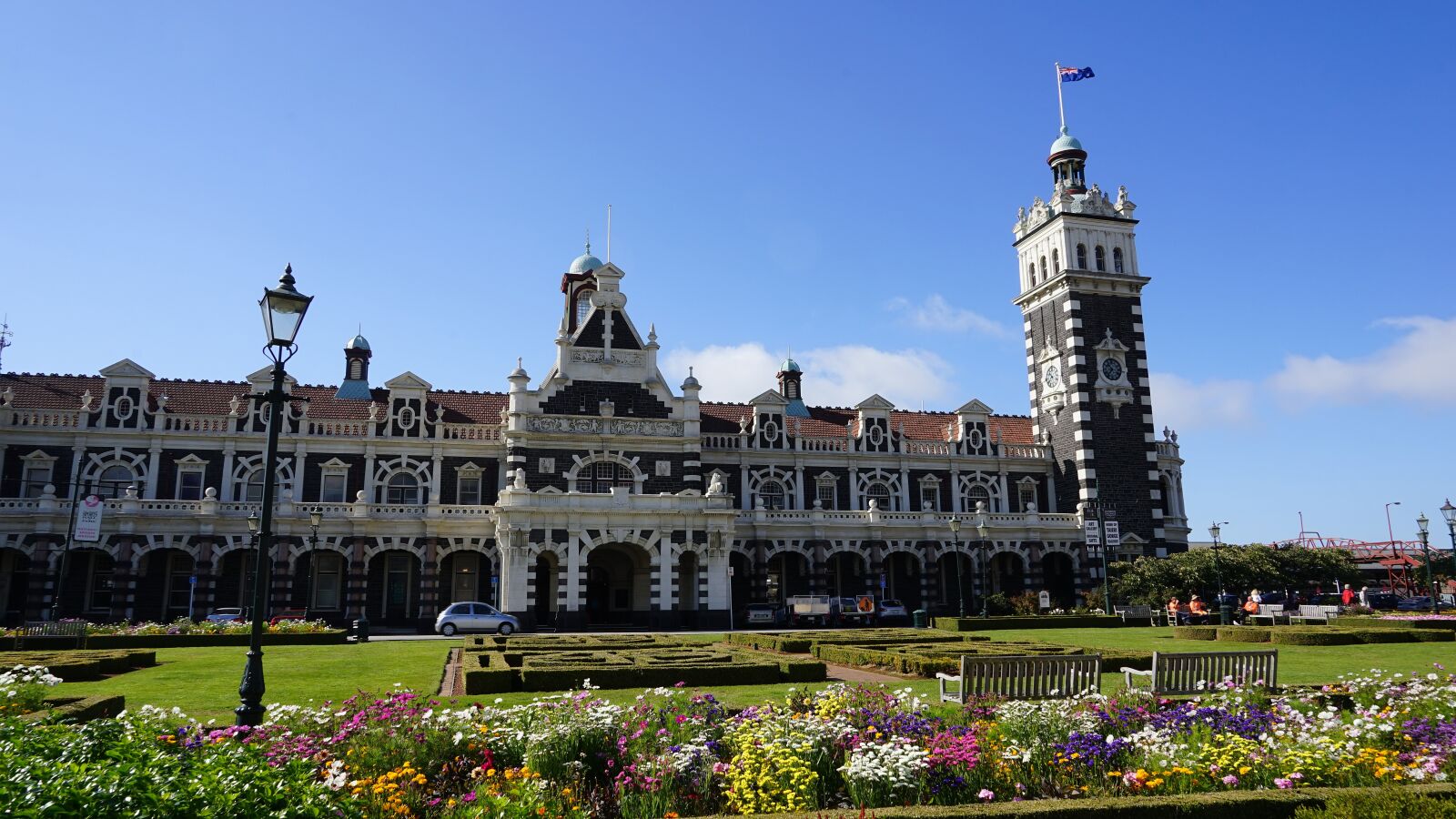 Sony a7 + Sony FE 24-240mm F3.5-6.3 OSS sample photo. Station dunedin, station building photography