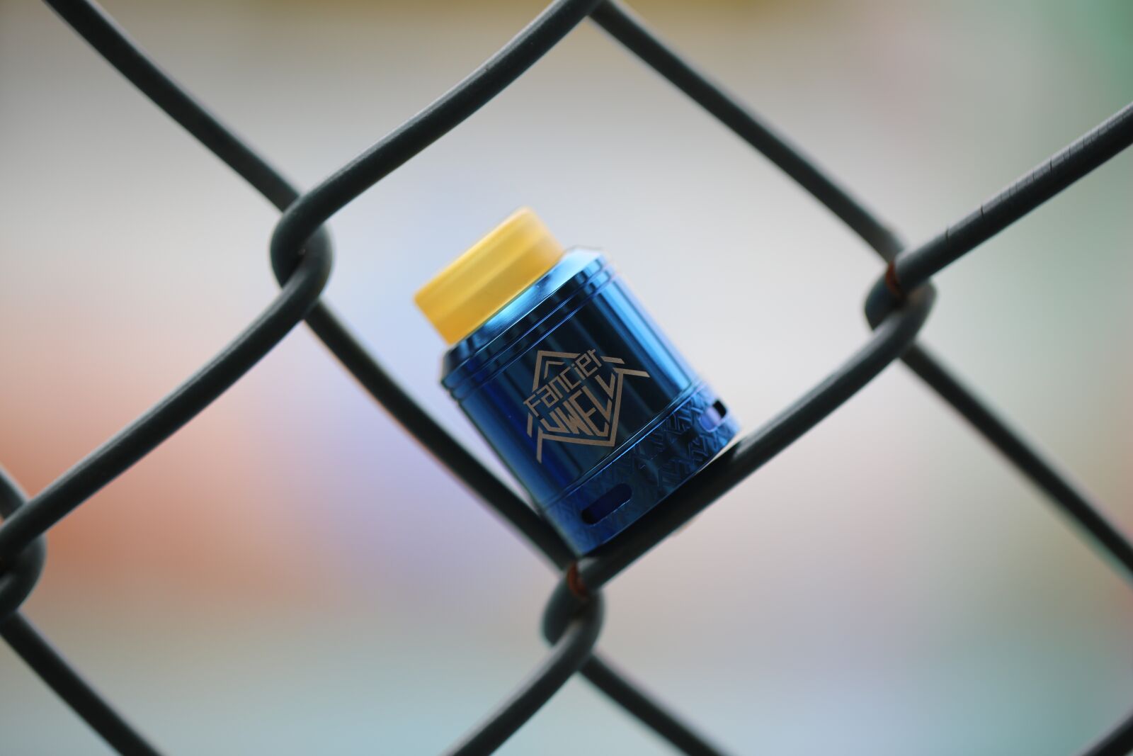 Canon EF 100mm F2.8L Macro IS USM sample photo. Vape, electronic cigarette, uwell photography
