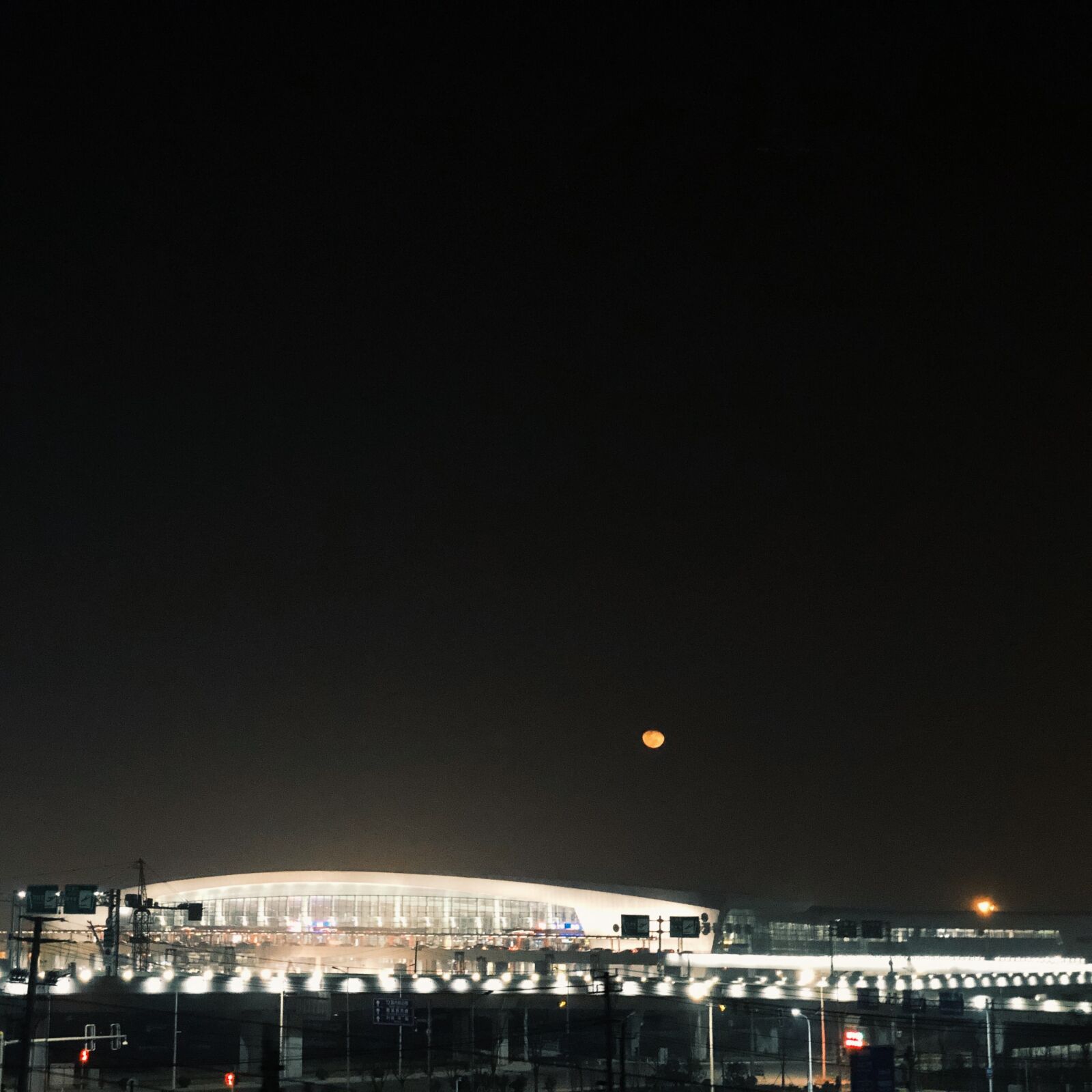 iPhone X back dual camera 6mm f/2.4 sample photo. Moon, night, fly photography