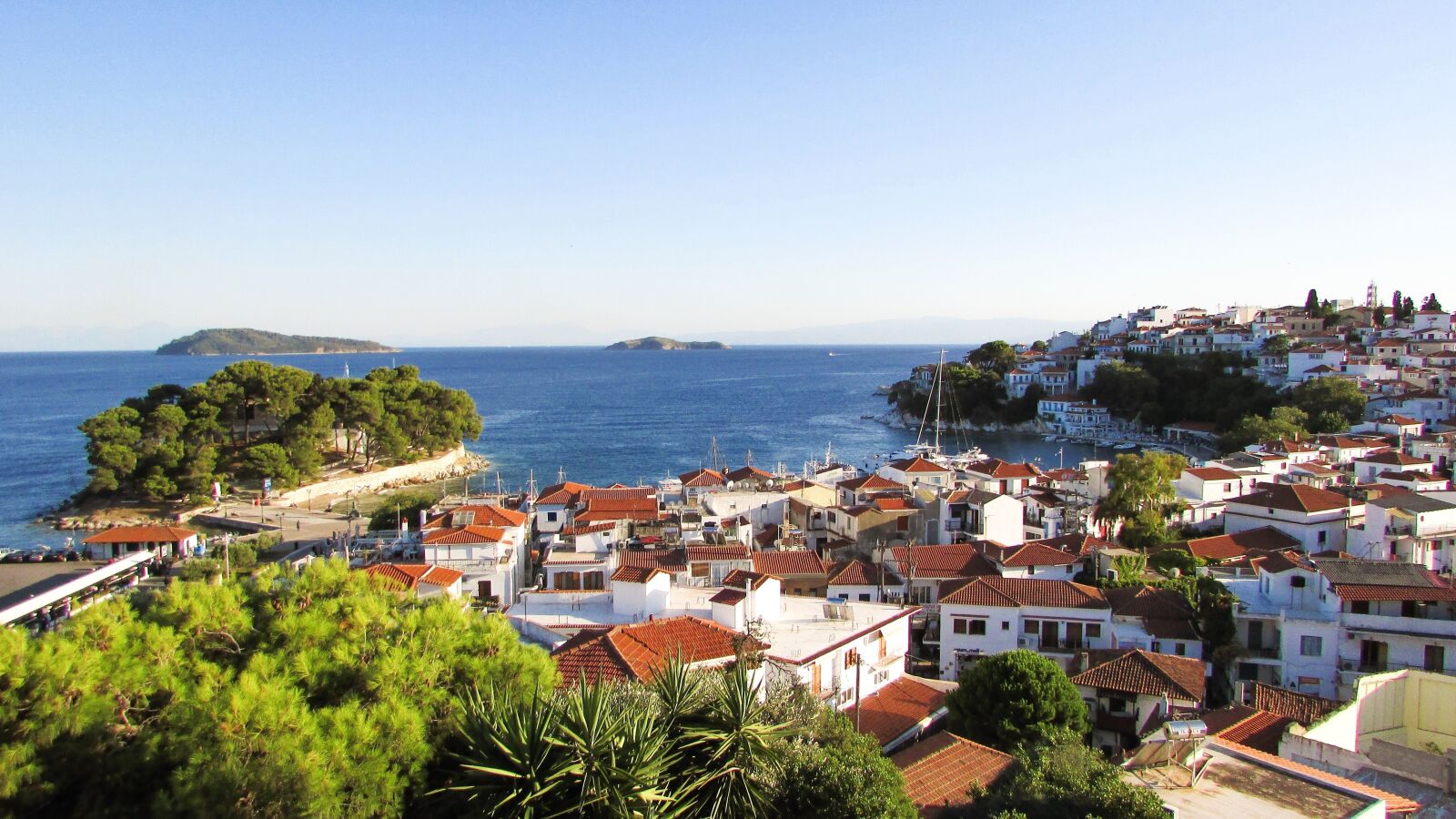 Canon PowerShot SX400 IS sample photo. Greece, skiathos, chora photography