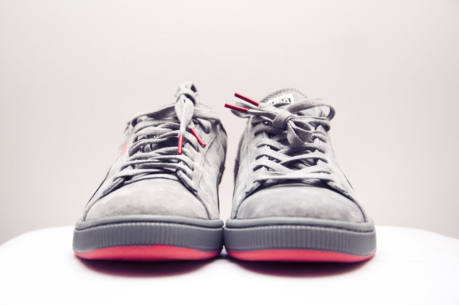 Nikon D90 sample photo. Puma, dove, sneakers photography