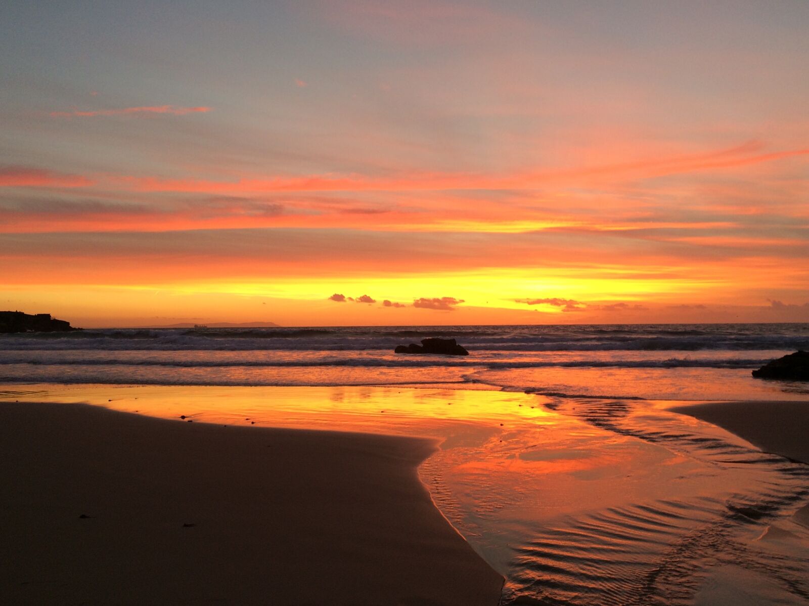 iPhone 5s back camera 4.15mm f/2.2 sample photo. Sunset, sea, horizon photography