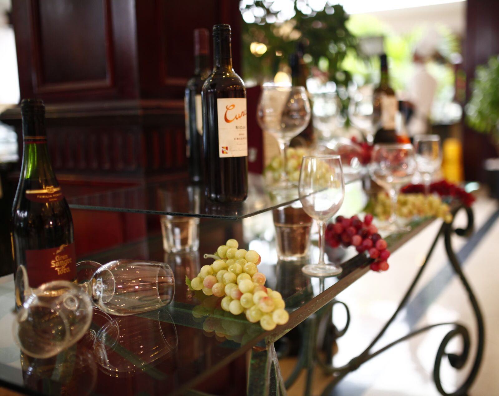 Canon EOS 5D Mark II sample photo. Wine, grapes photography