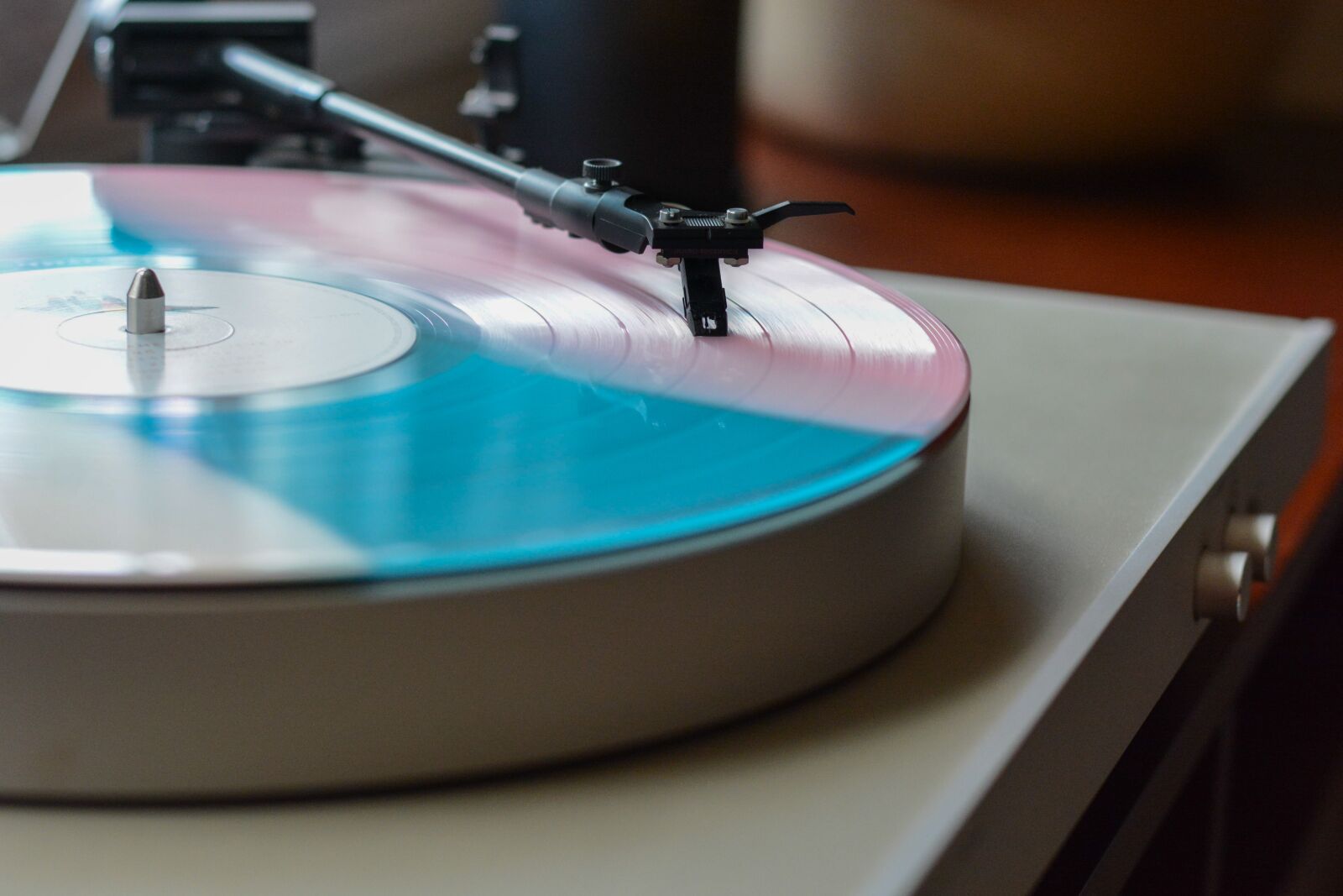 Nikon D7100 sample photo. Equipment, indoors, music photography