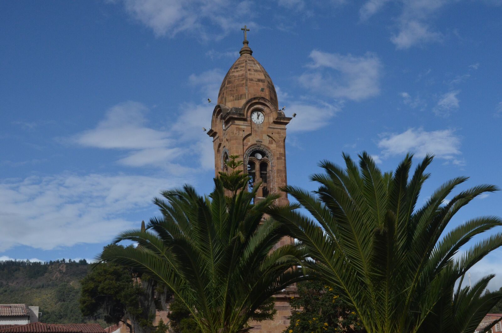 Nikon D5100 sample photo. Church, clock, architecture photography
