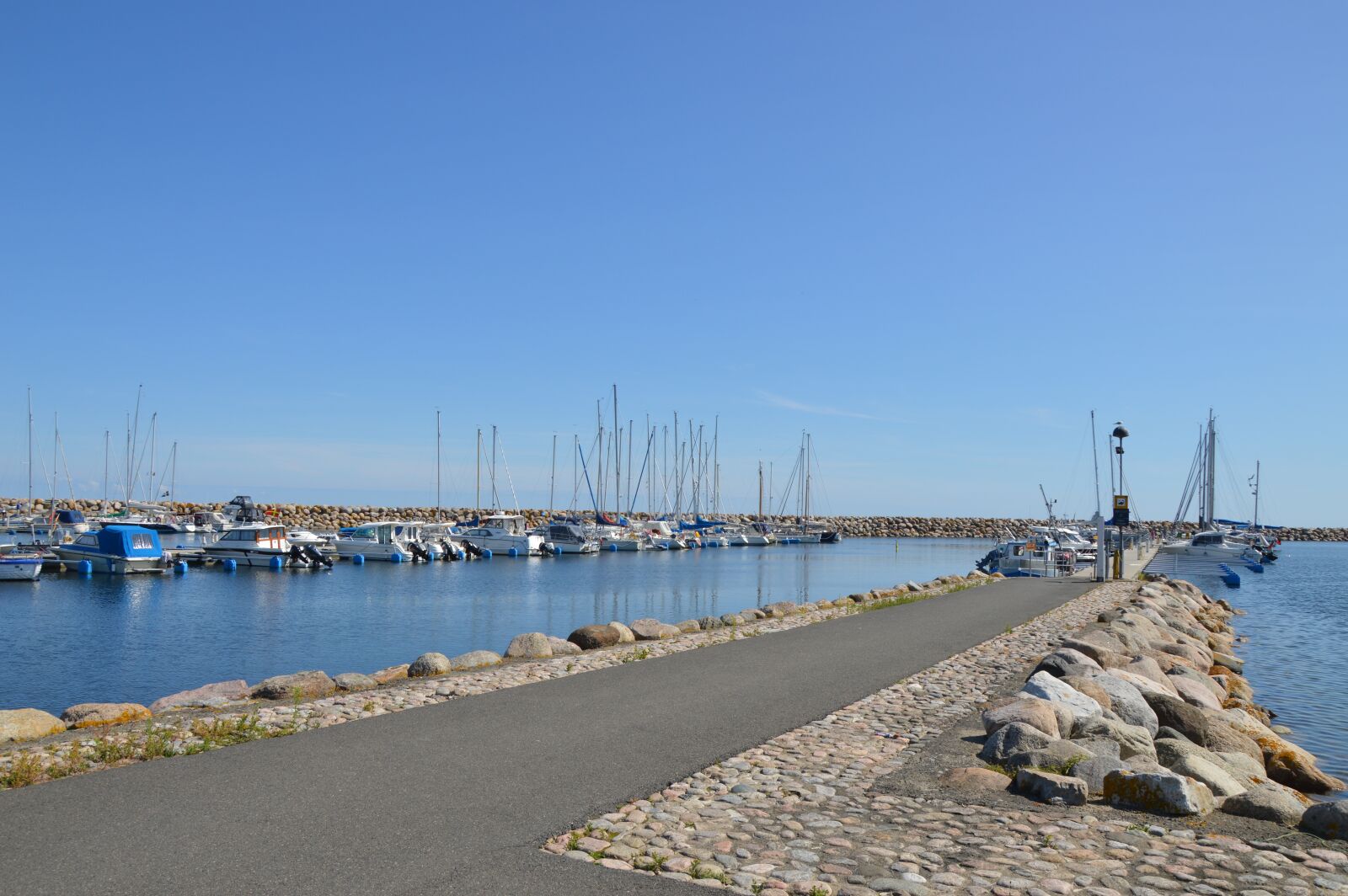 Nikon D3200 sample photo. Sweden, port, skåne photography