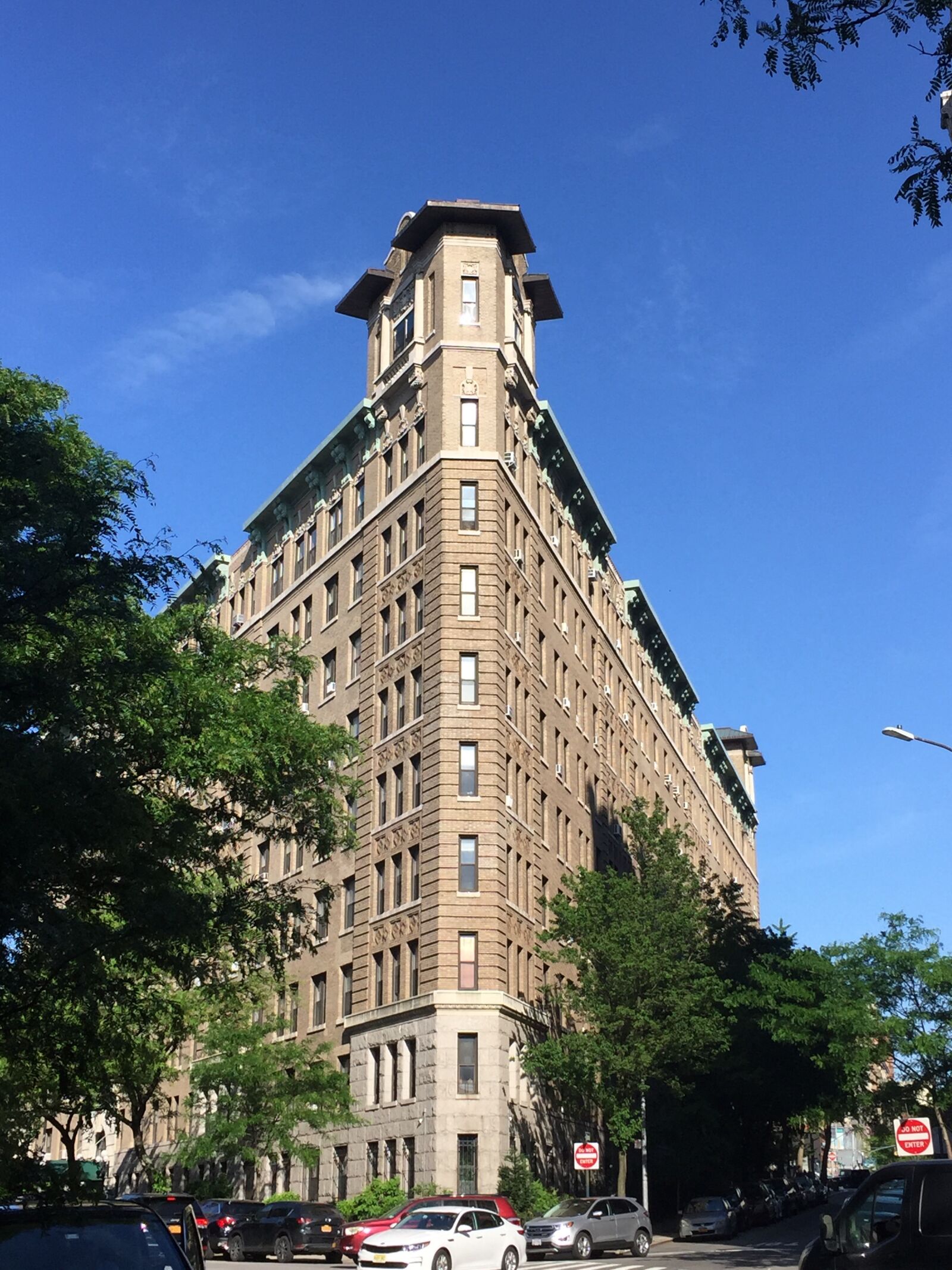 Apple iPhone 6 sample photo. New york, building, architecture photography