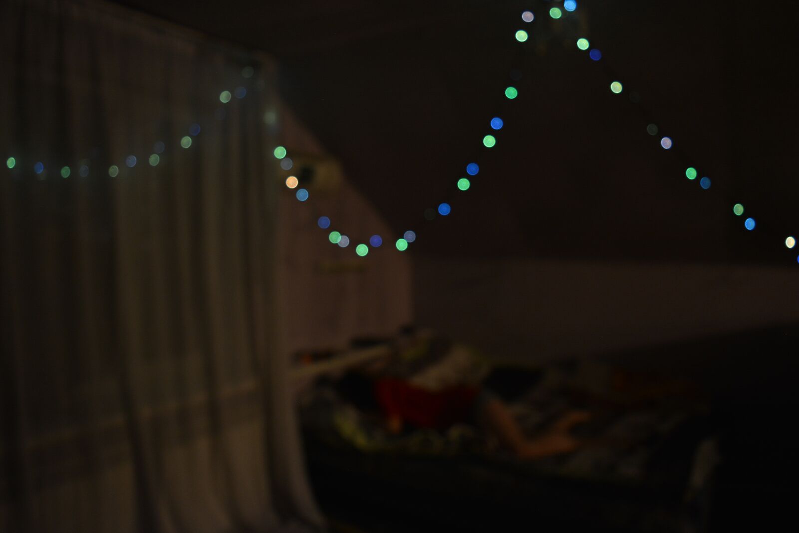Nikon D5200 sample photo. Subscribe, sad, pain photography