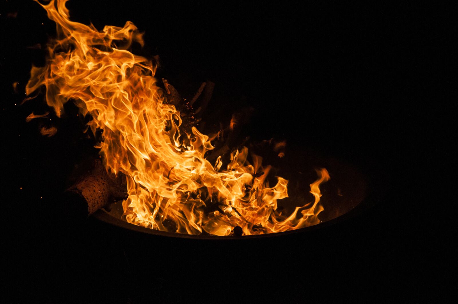 Nikon D5000 sample photo. Flame, hot, flammable photography