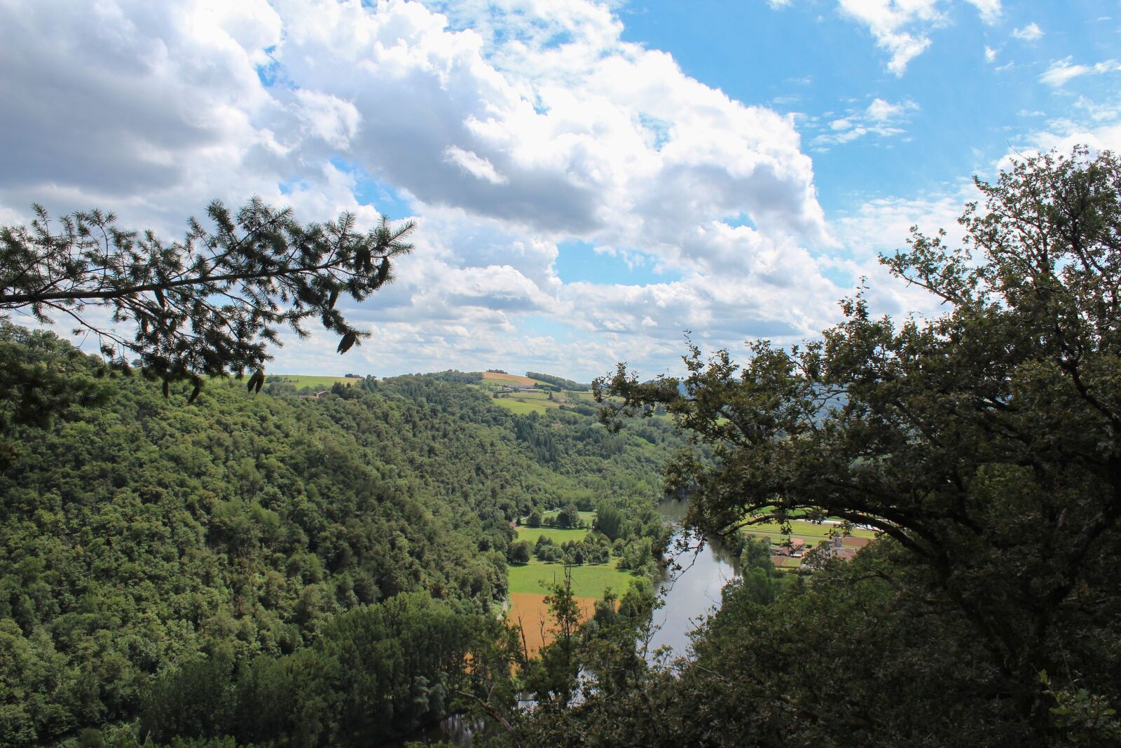 Canon EOS 600D (Rebel EOS T3i / EOS Kiss X5) sample photo. Holiday, france, view photography