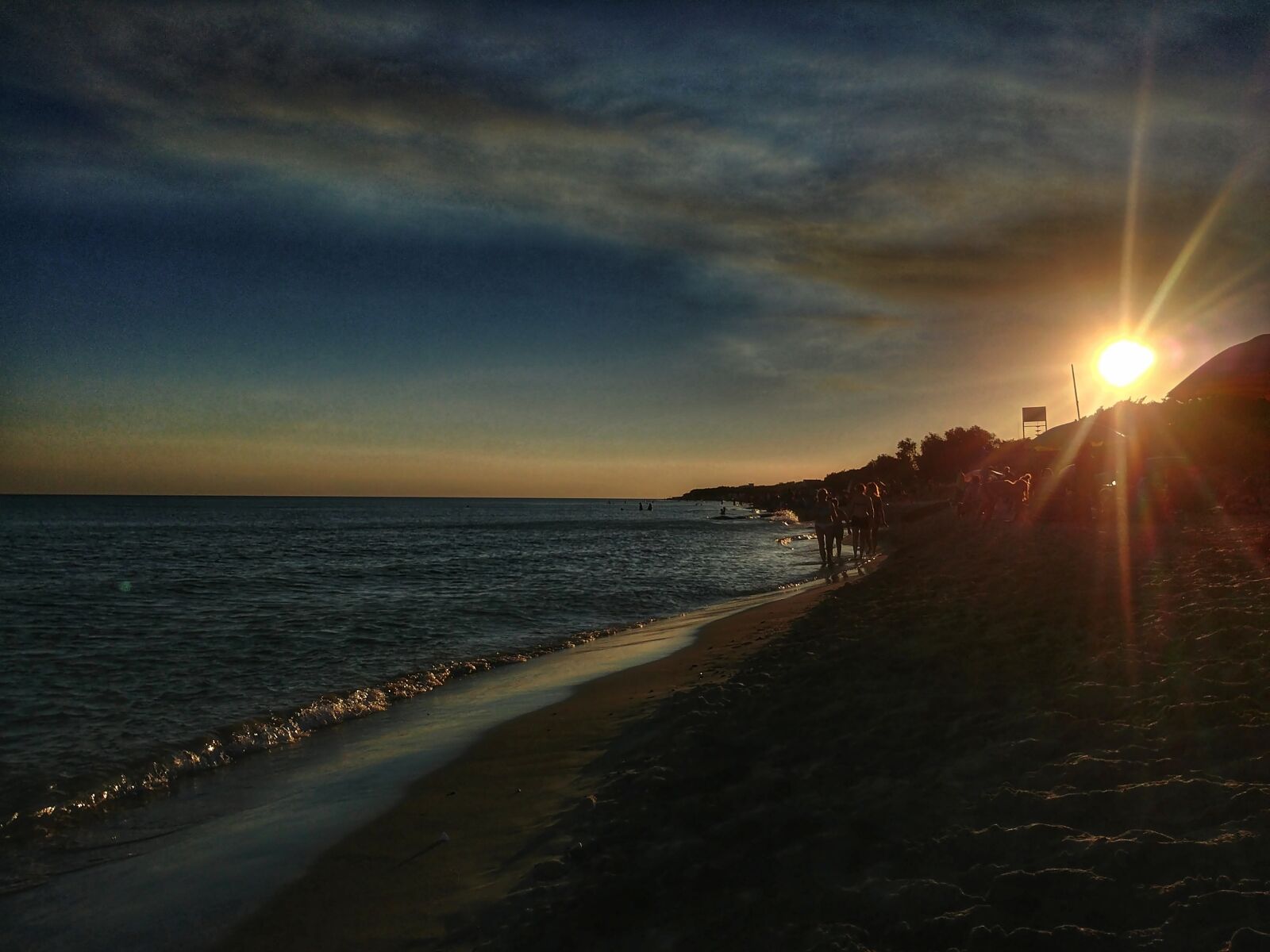 LG G6 sample photo. Sunset, hdr, puglia photography