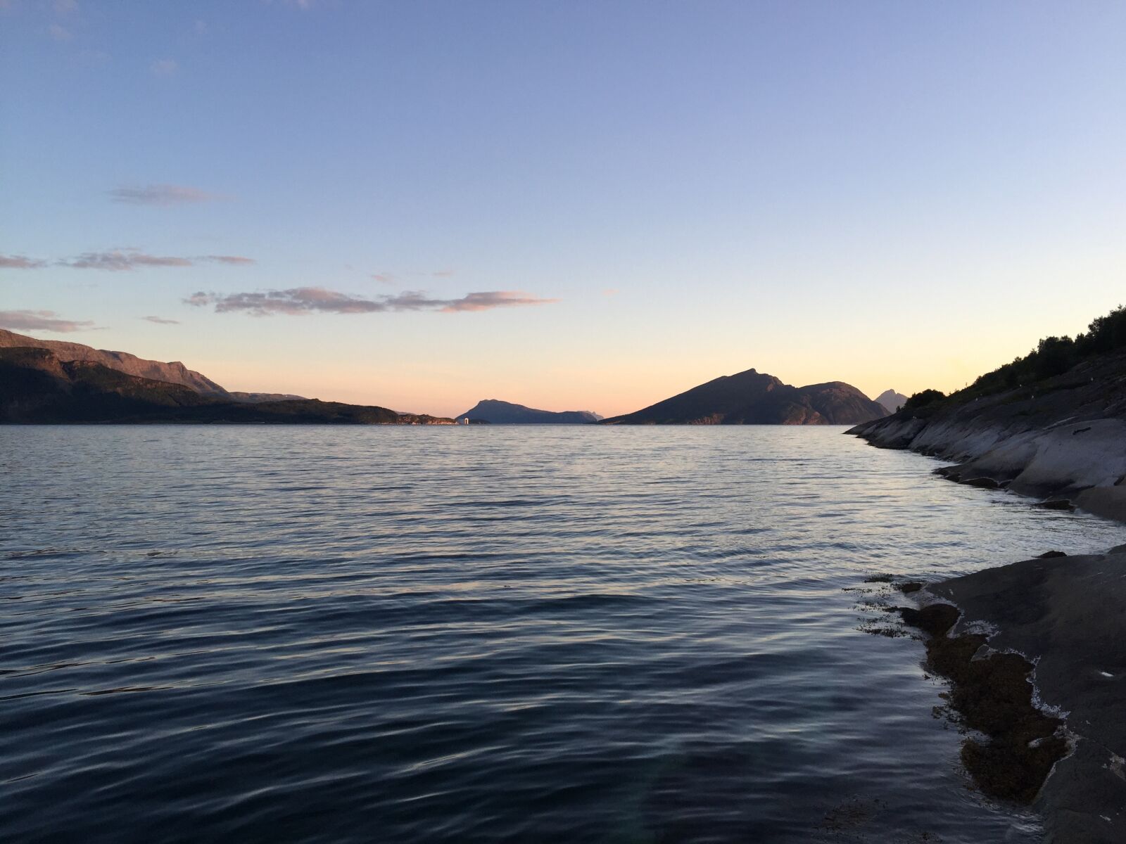 iPhone 6 Plus back camera 4.15mm f/2.2 sample photo. Norway, nature, water photography