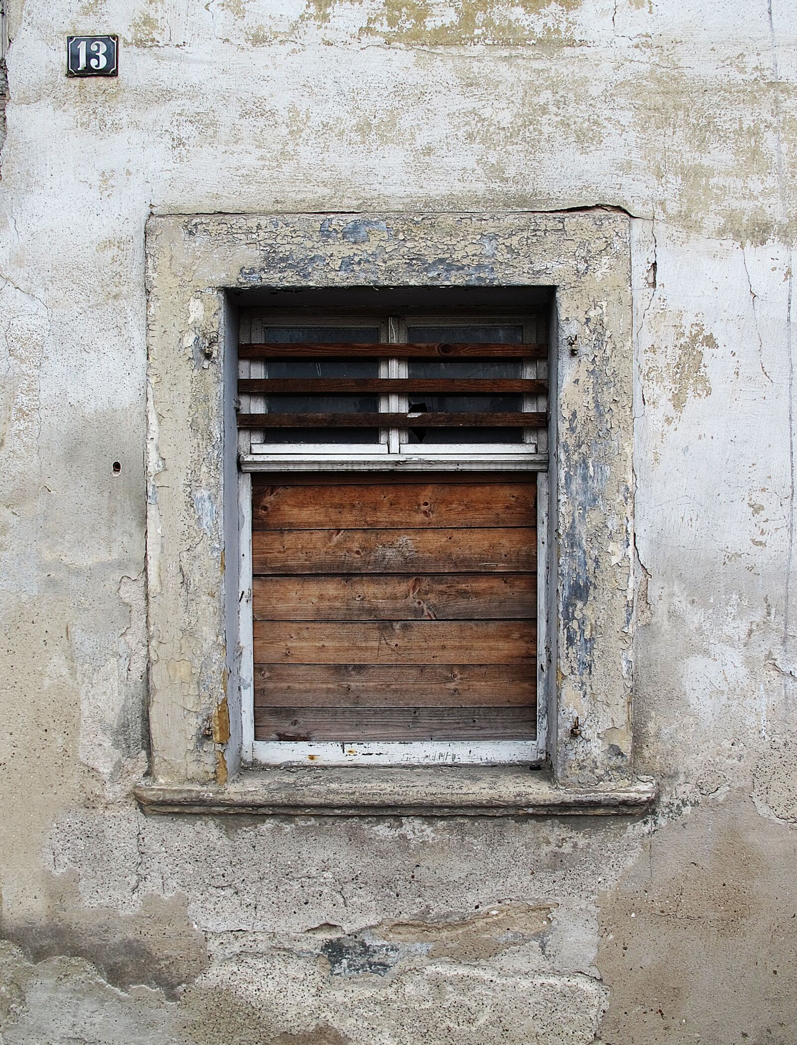 Canon PowerShot G12 sample photo. Window, old window, window photography