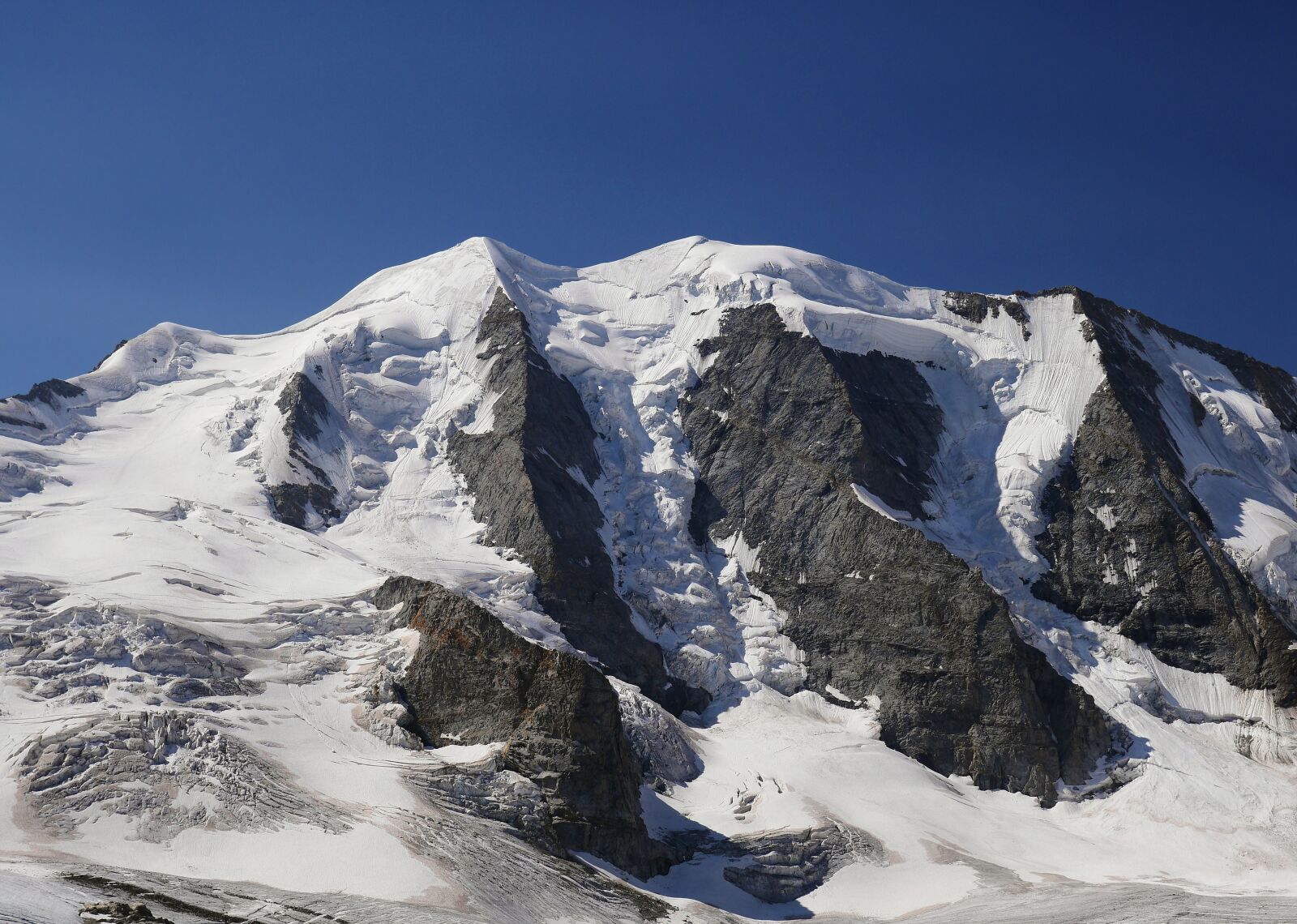 Panasonic Lumix DMC-GH3 sample photo. Piz palu, bernina group photography