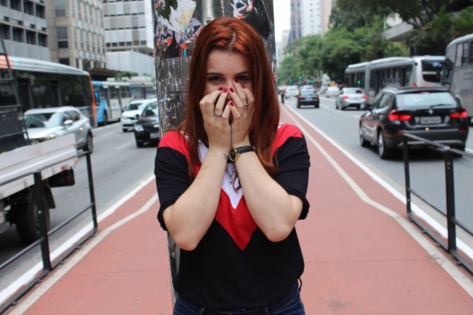 Canon EOS 700D (EOS Rebel T5i / EOS Kiss X7i) + Canon EF-S 18-55mm F3.5-5.6 IS II sample photo. Avenue, girl, redhead photography