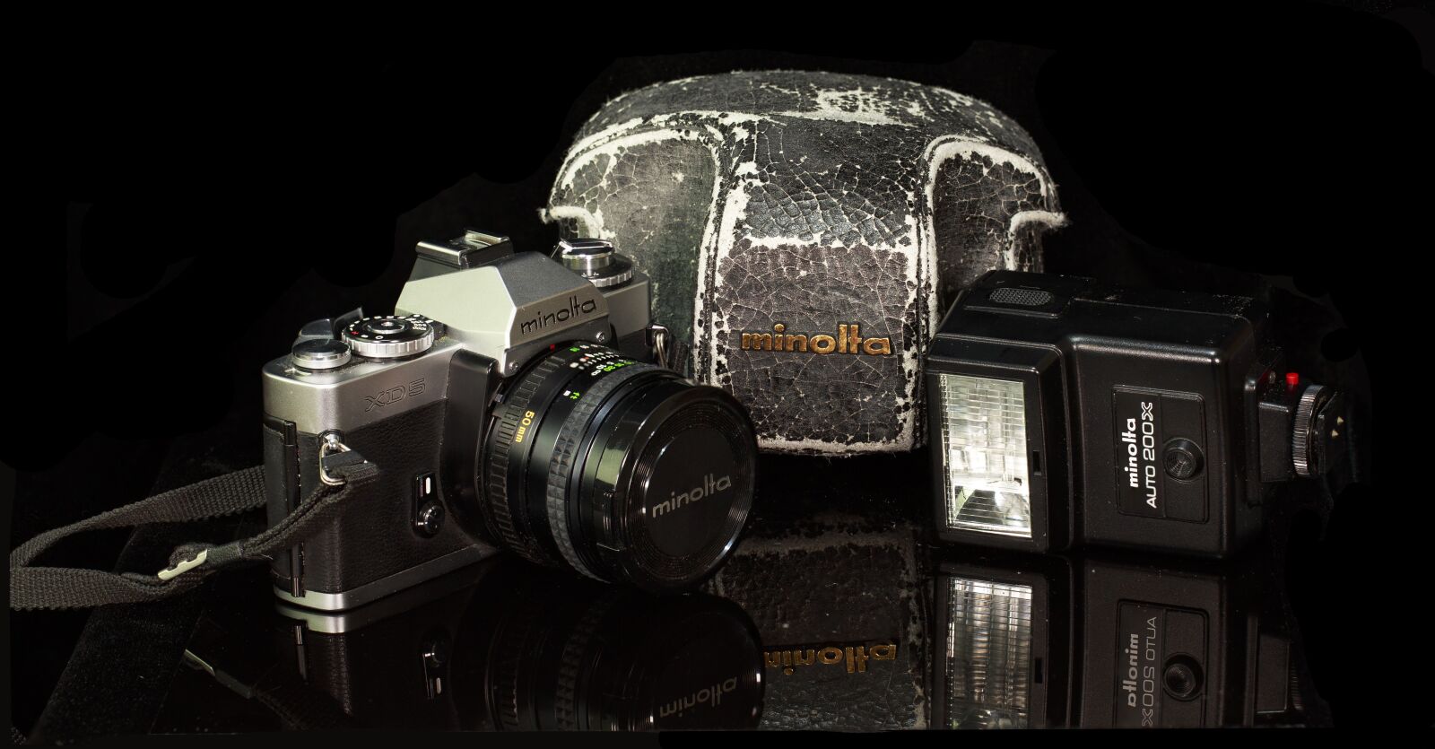 Canon EF 100mm F2.8L Macro IS USM sample photo. Minolta, xd5, antique photography