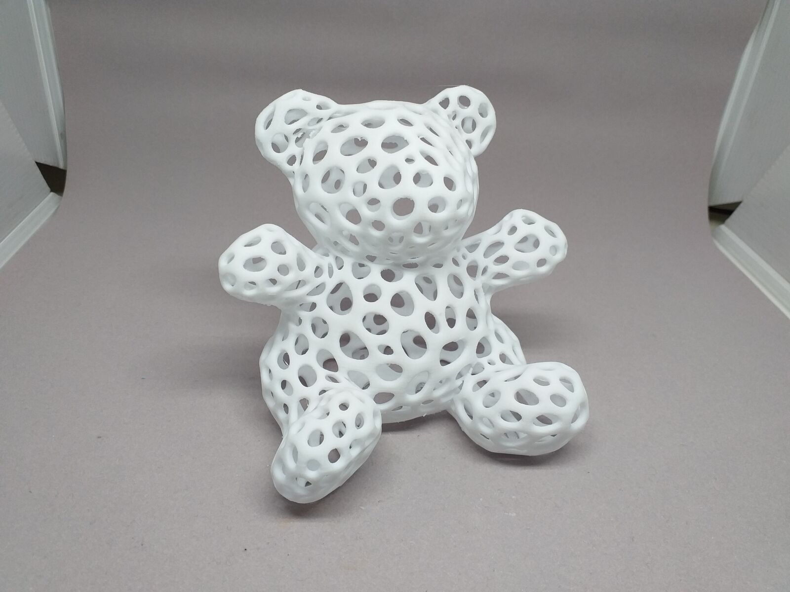 Samsung Galaxy J4+ sample photo. Voronoi, 3d printing, 3d photography