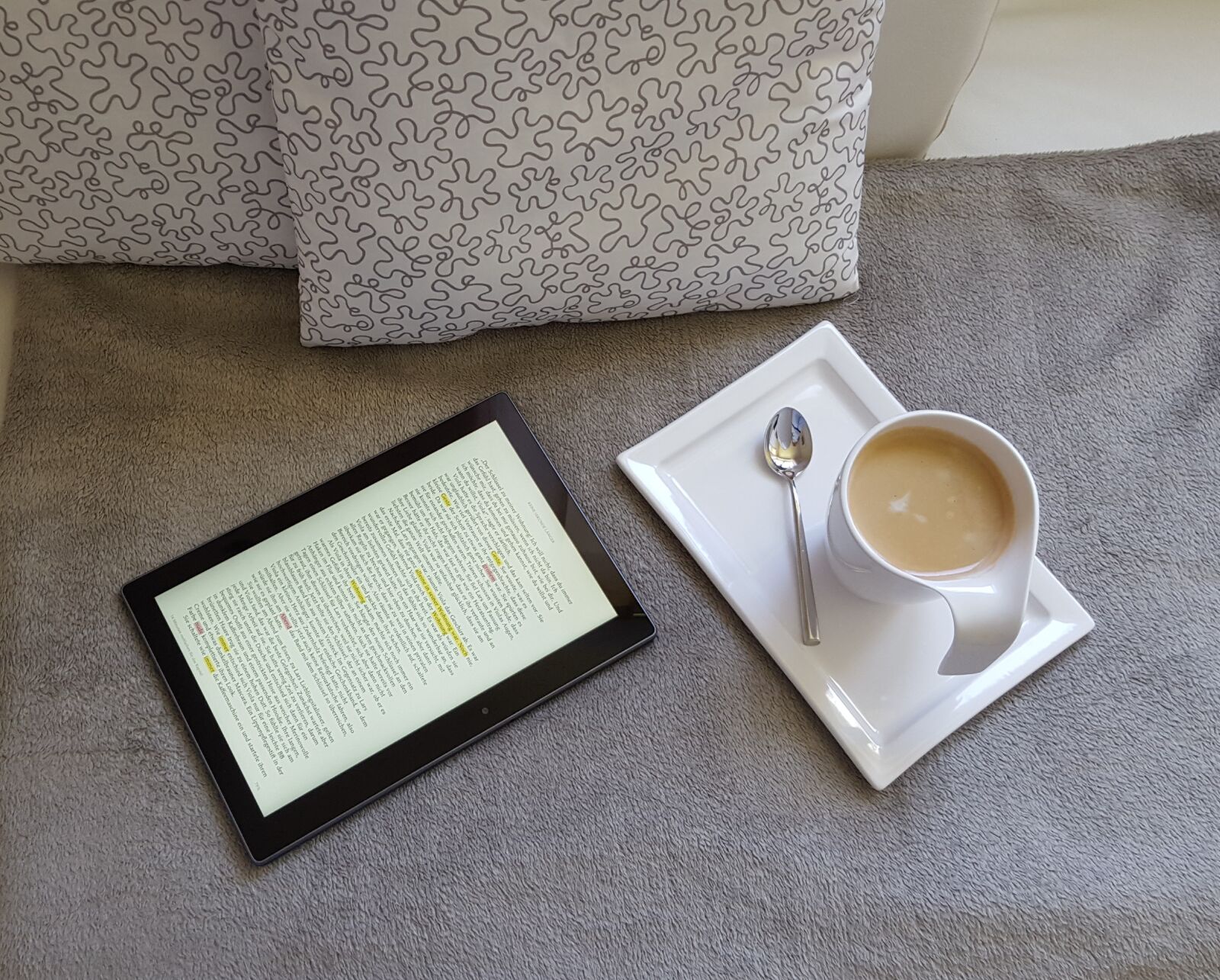 Samsung Galaxy S6 sample photo. Coffee, tablet, workplace photography
