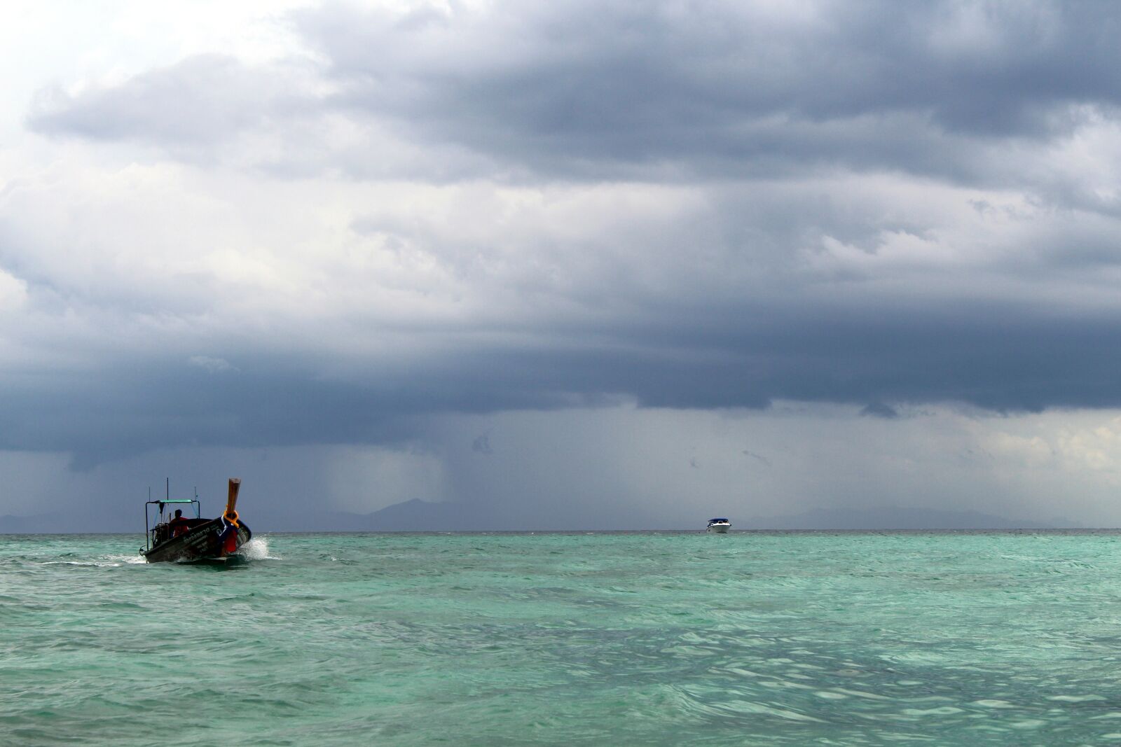 Canon EOS 700D (EOS Rebel T5i / EOS Kiss X7i) sample photo. Forward, tropics, sea photography