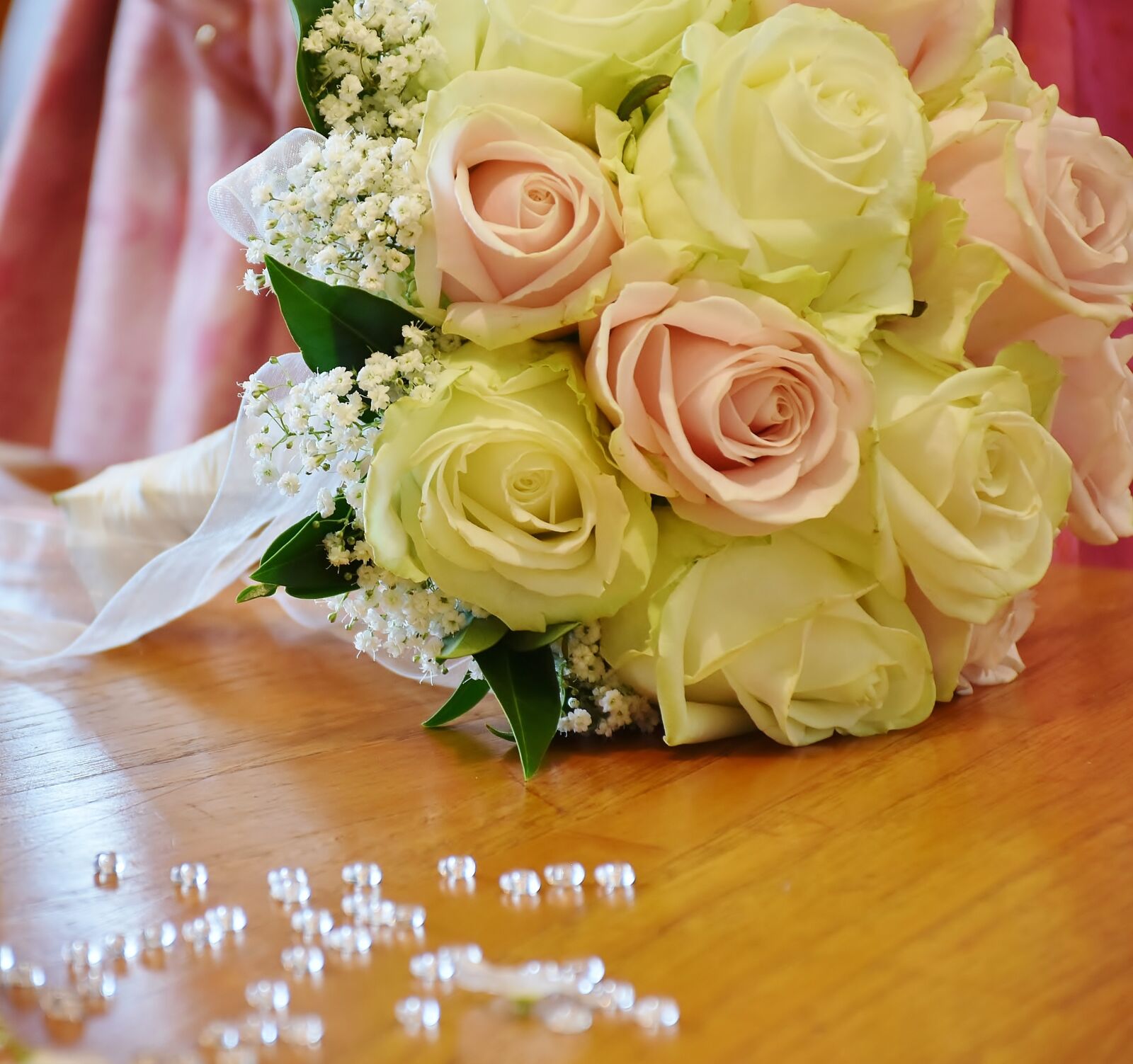Nikon D7200 sample photo. Roses, ostrich brautstrauß, flowers photography