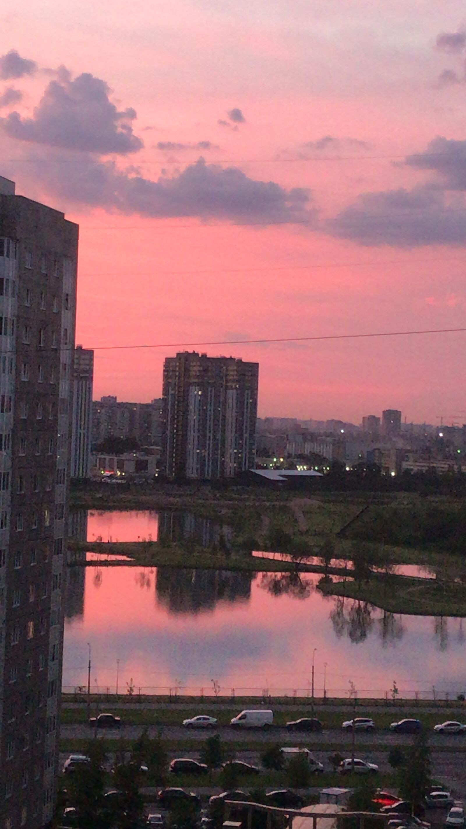 iPhone 7 Plus back camera 3.99mm f/1.8 sample photo. City, sunset, lake photography