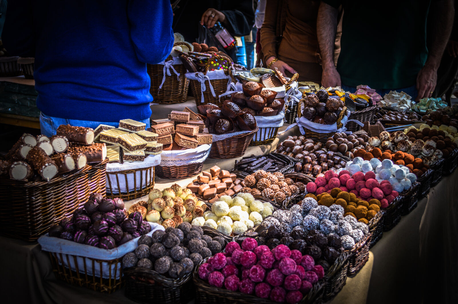 Nikon D3200 sample photo. Candy, chocolates, food, festival photography