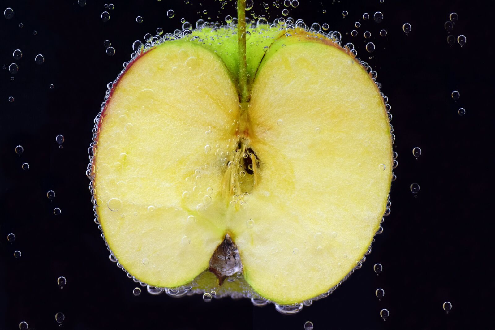 Nikon D3300 sample photo. Apple, fruit, healthy photography
