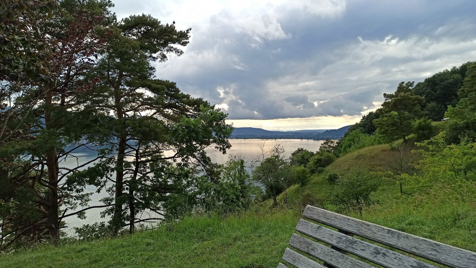 Xiaomi Redmi Note 8 Pro sample photo. Lake constance, water, mood photography