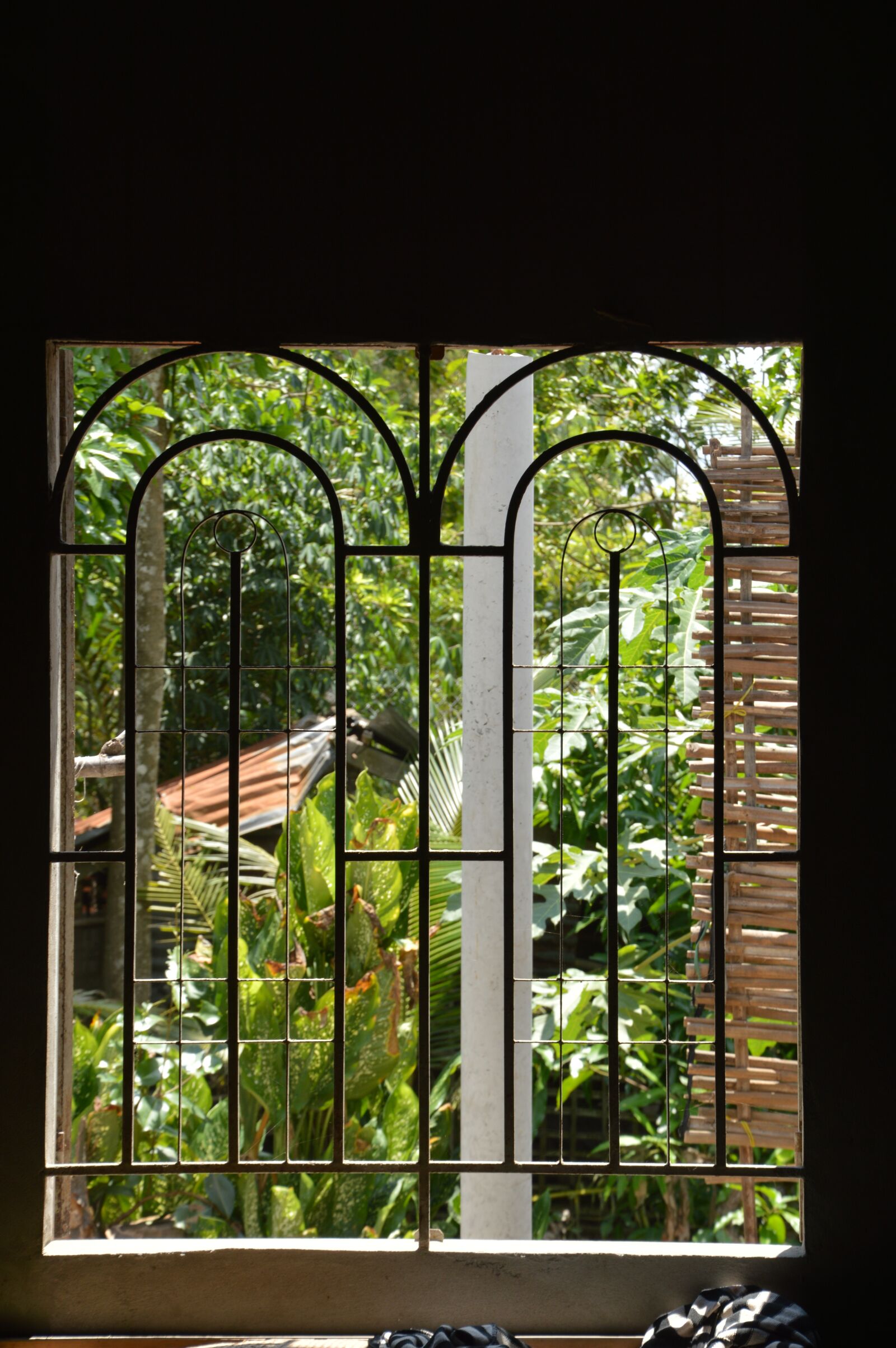 Nikon D3200 sample photo. Window, window frame, home photography